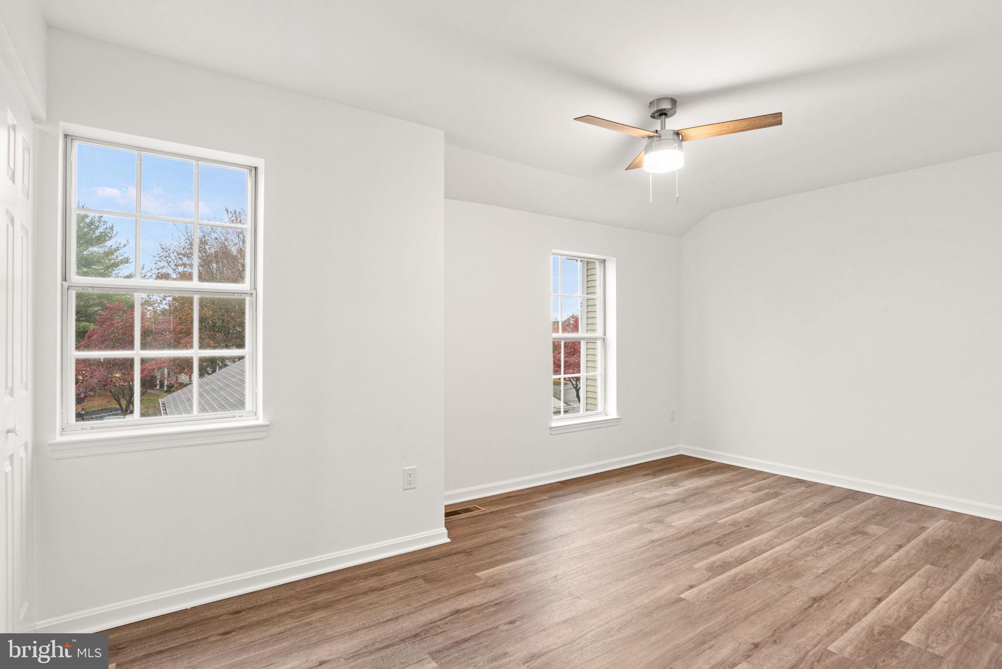 ROCKLEDGE - Residential Lease