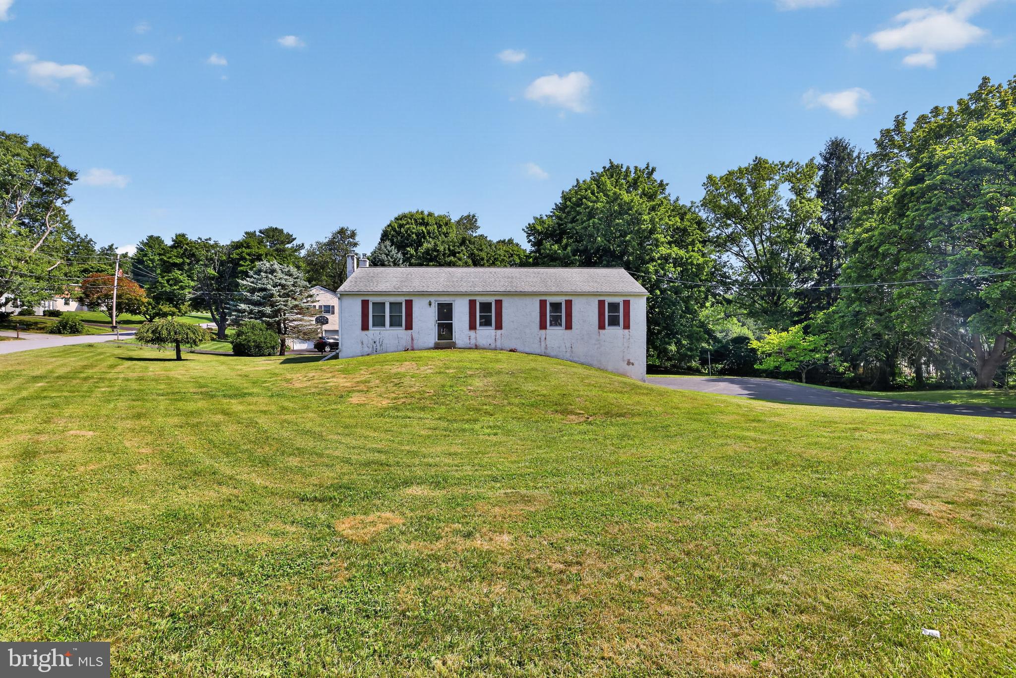 493 MCGREGOR DRIVE