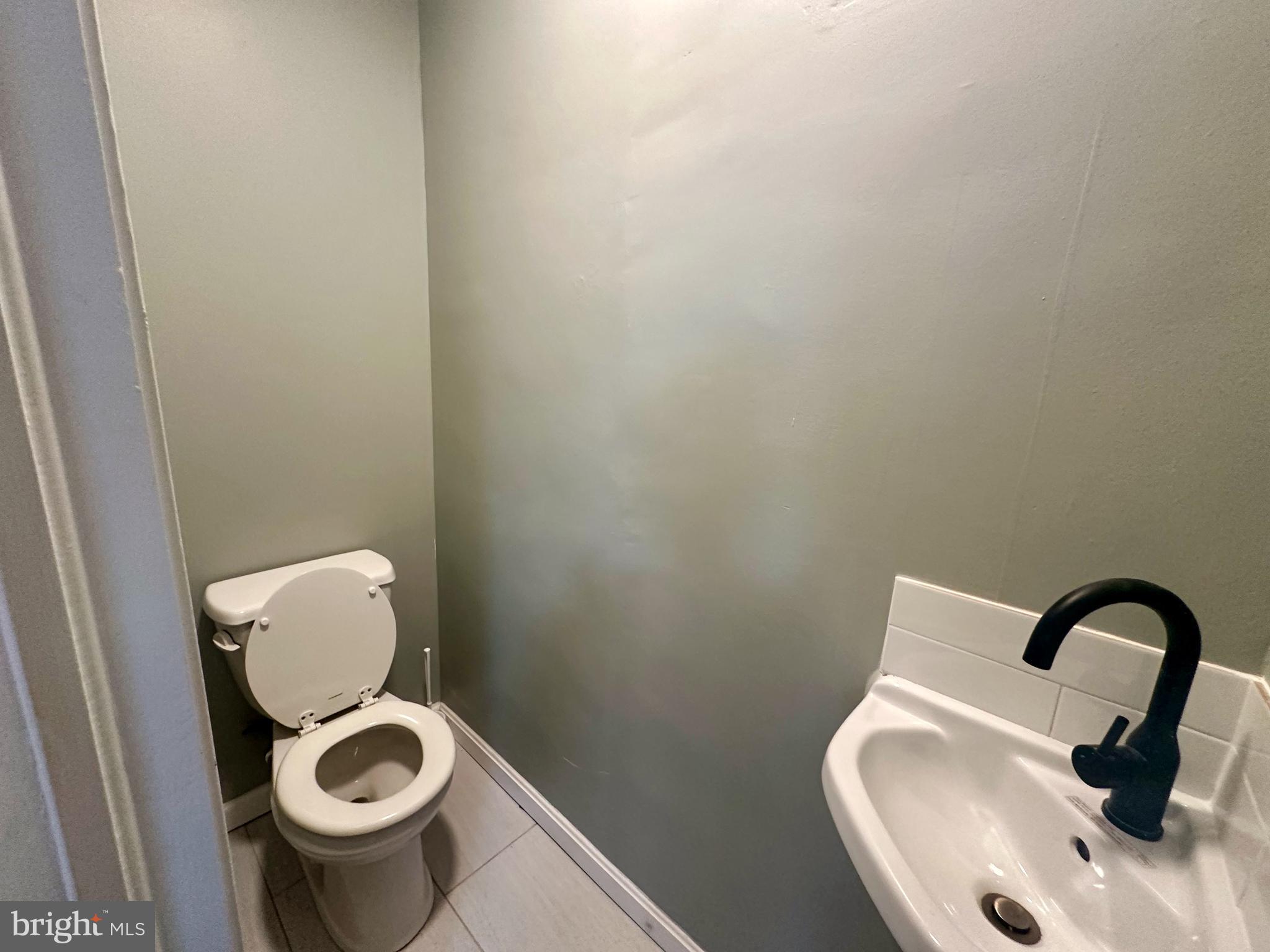 HAMPDEN HISTORIC DISTRICT - Residential Lease