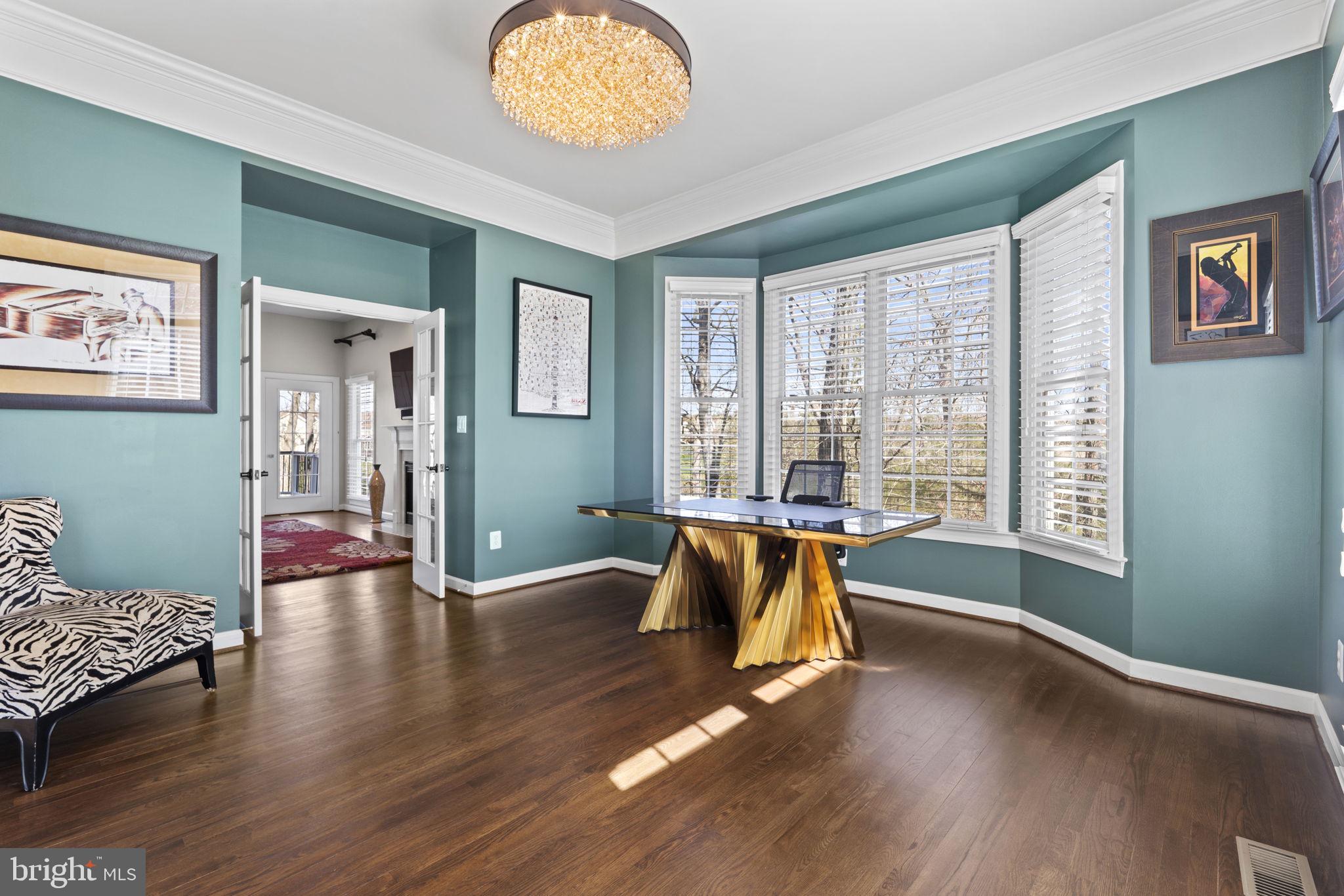 NORTHLAKE - Residential