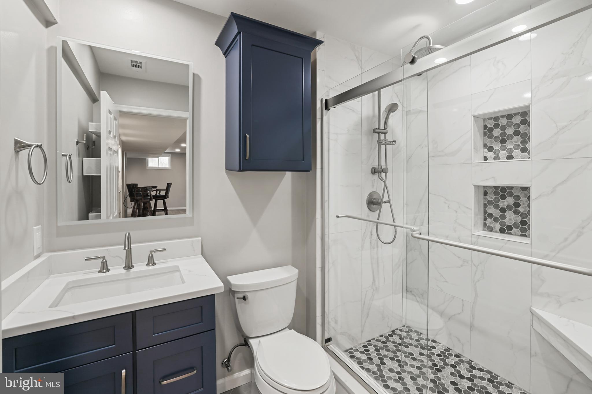 NORTHLAKE - Residential