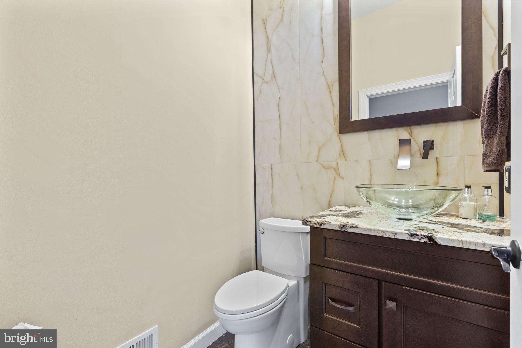 NORTHLAKE - Residential