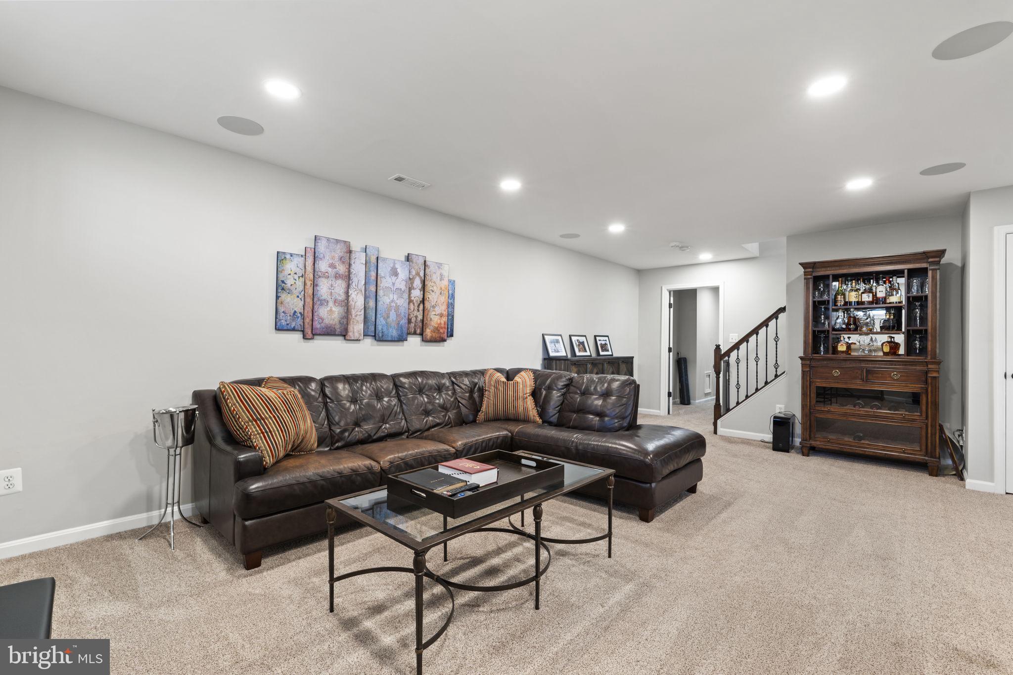 NORTHLAKE - Residential