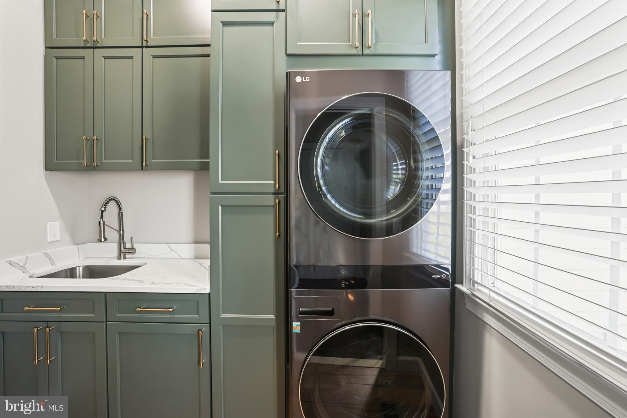 NORTHLAKE - Residential