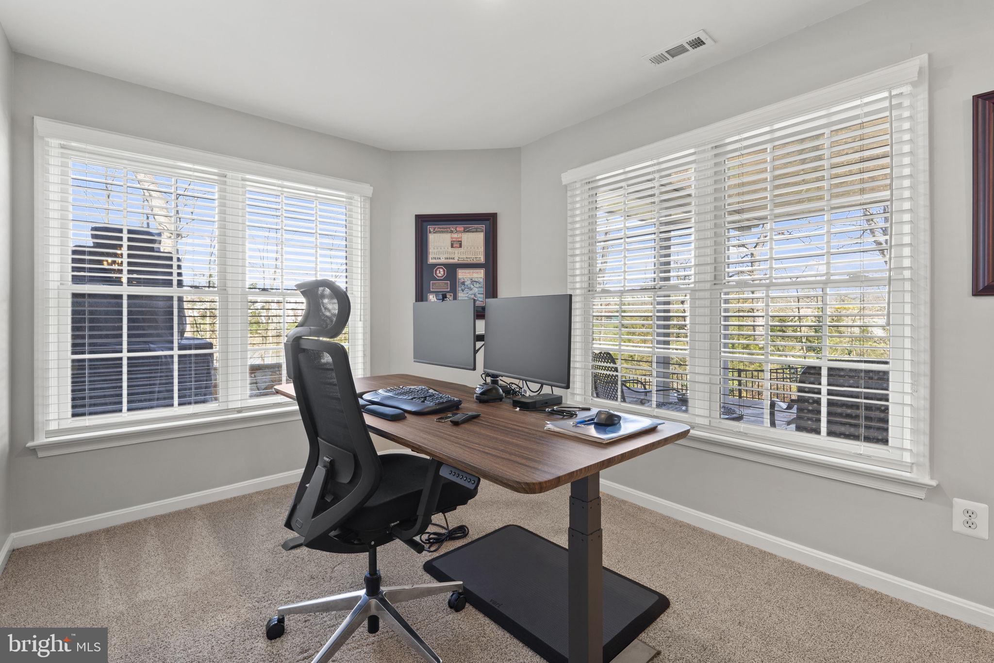 NORTHLAKE - Residential