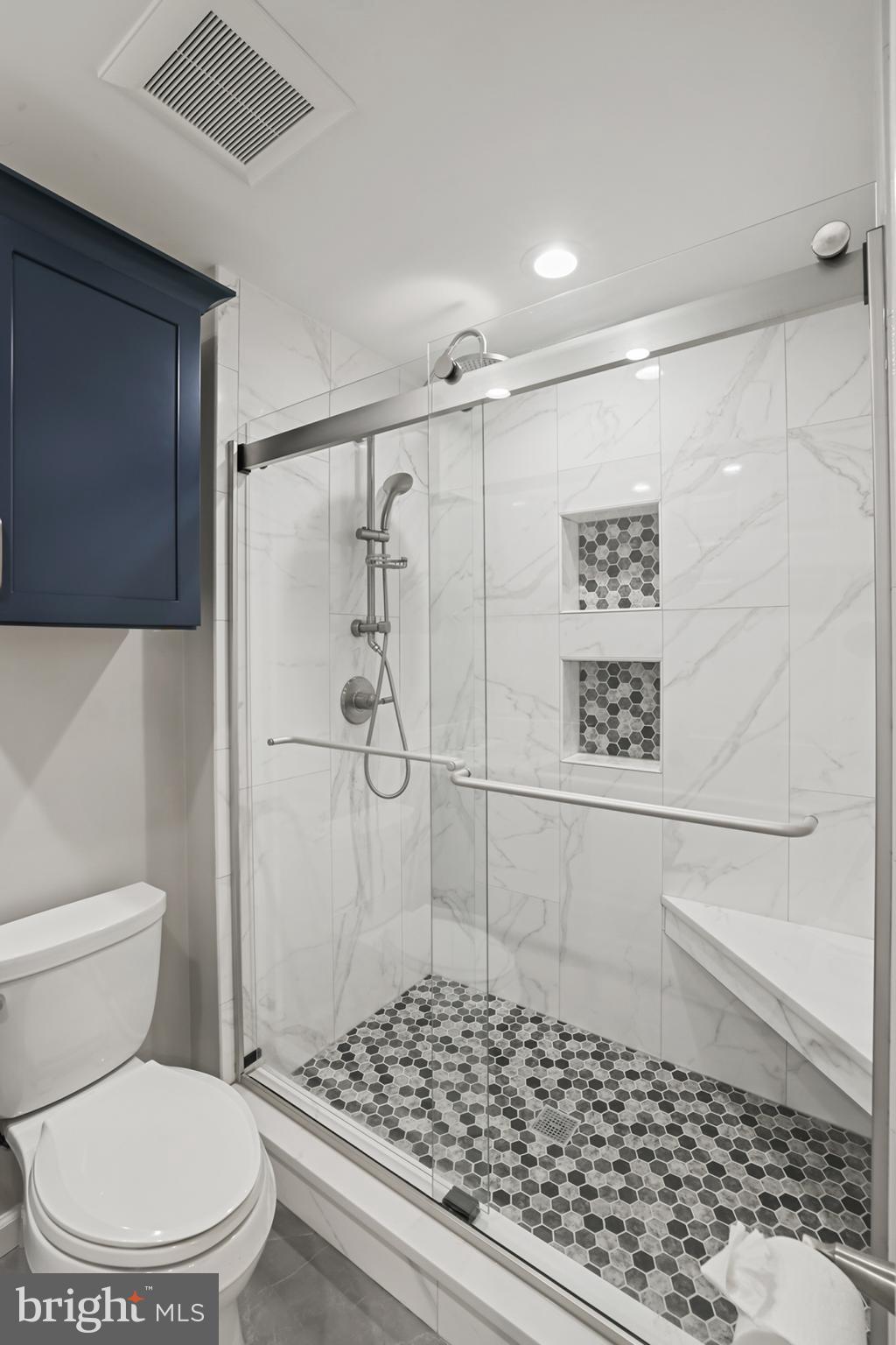 NORTHLAKE - Residential