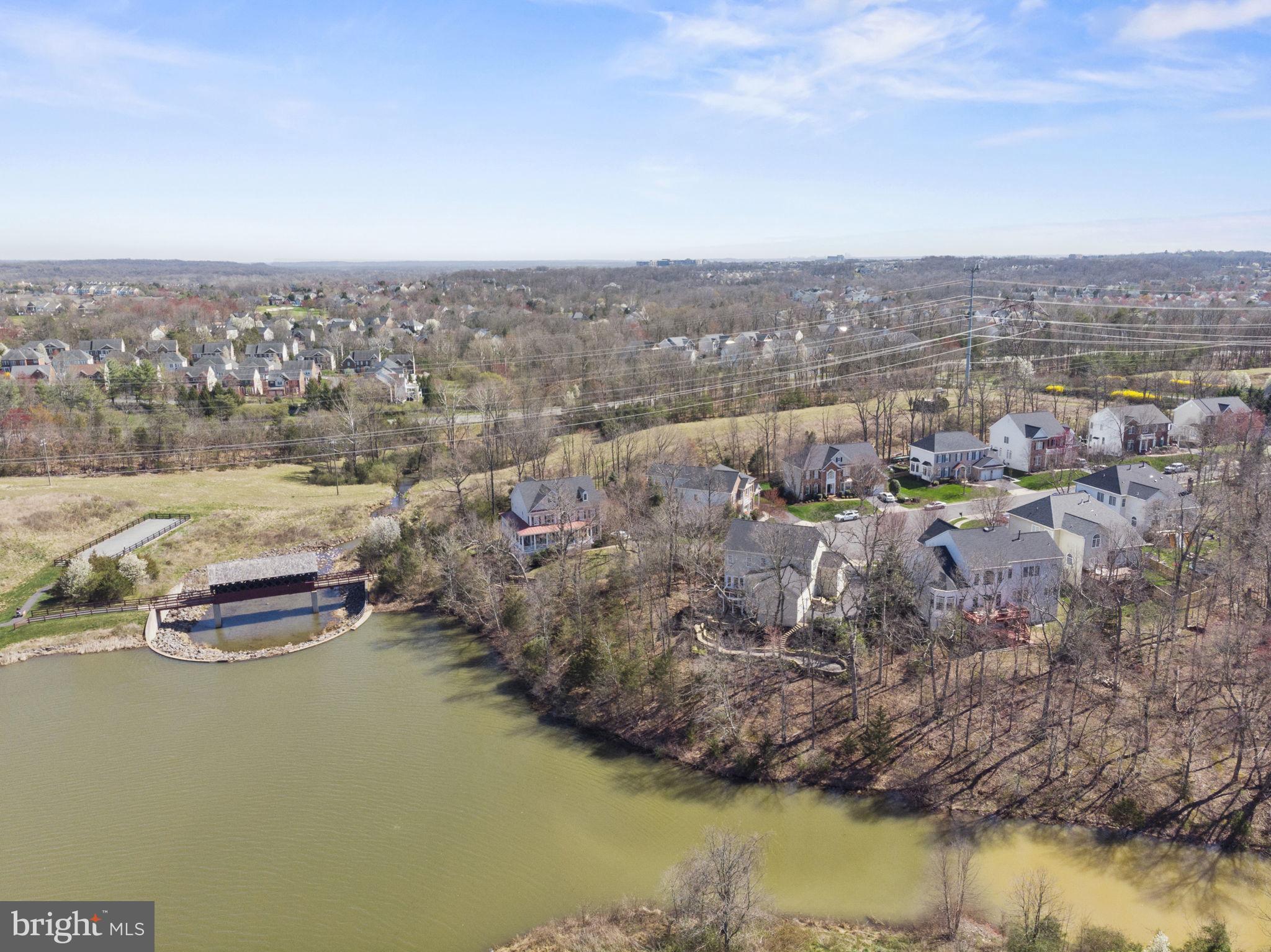 NORTHLAKE - Residential