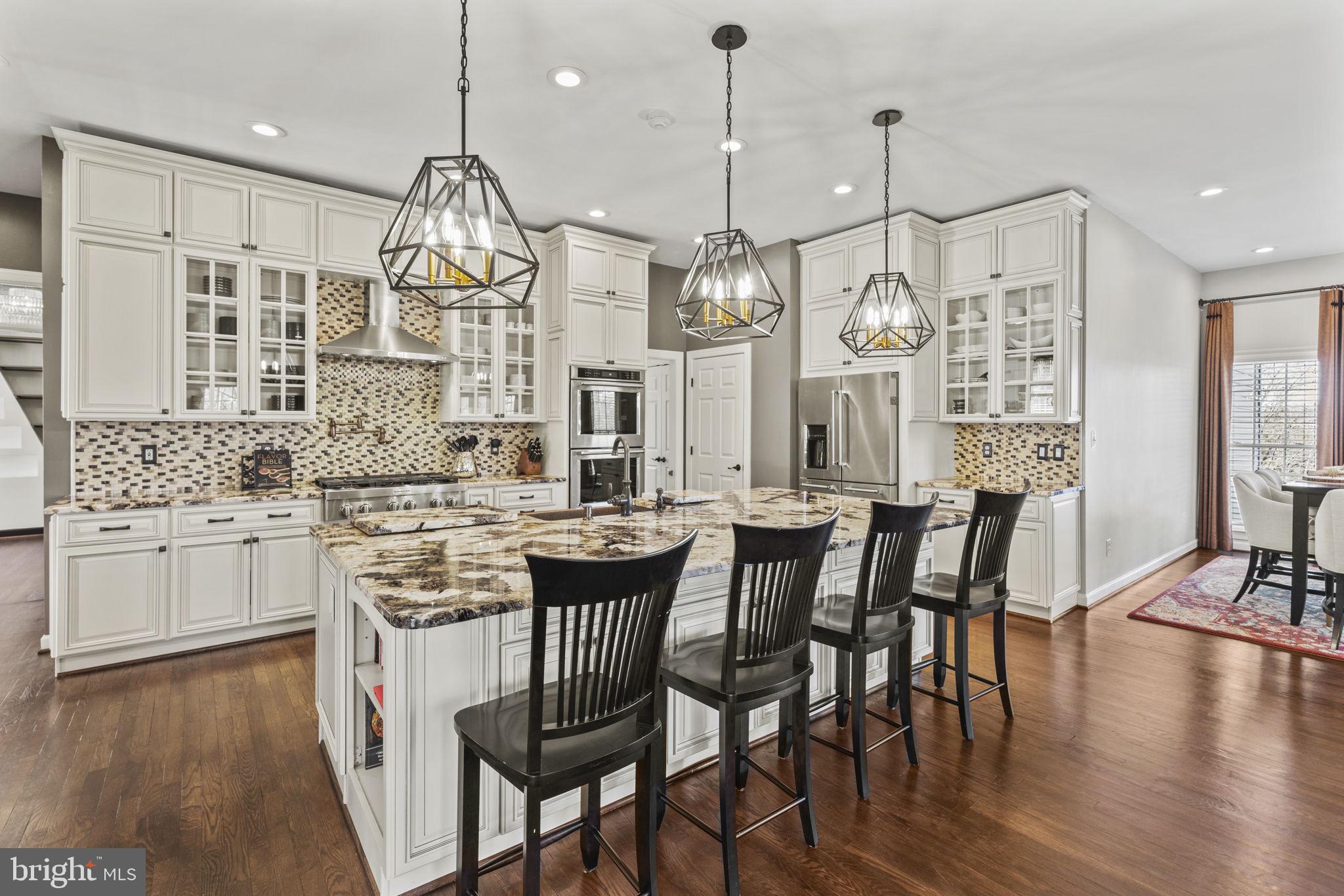 NORTHLAKE - Residential