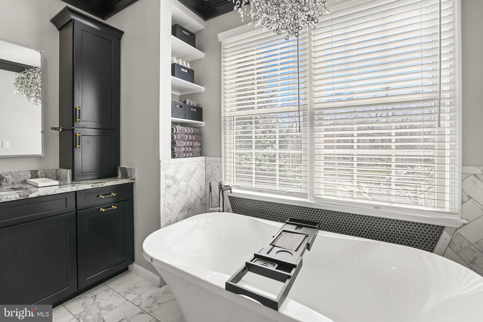 NORTHLAKE - Residential