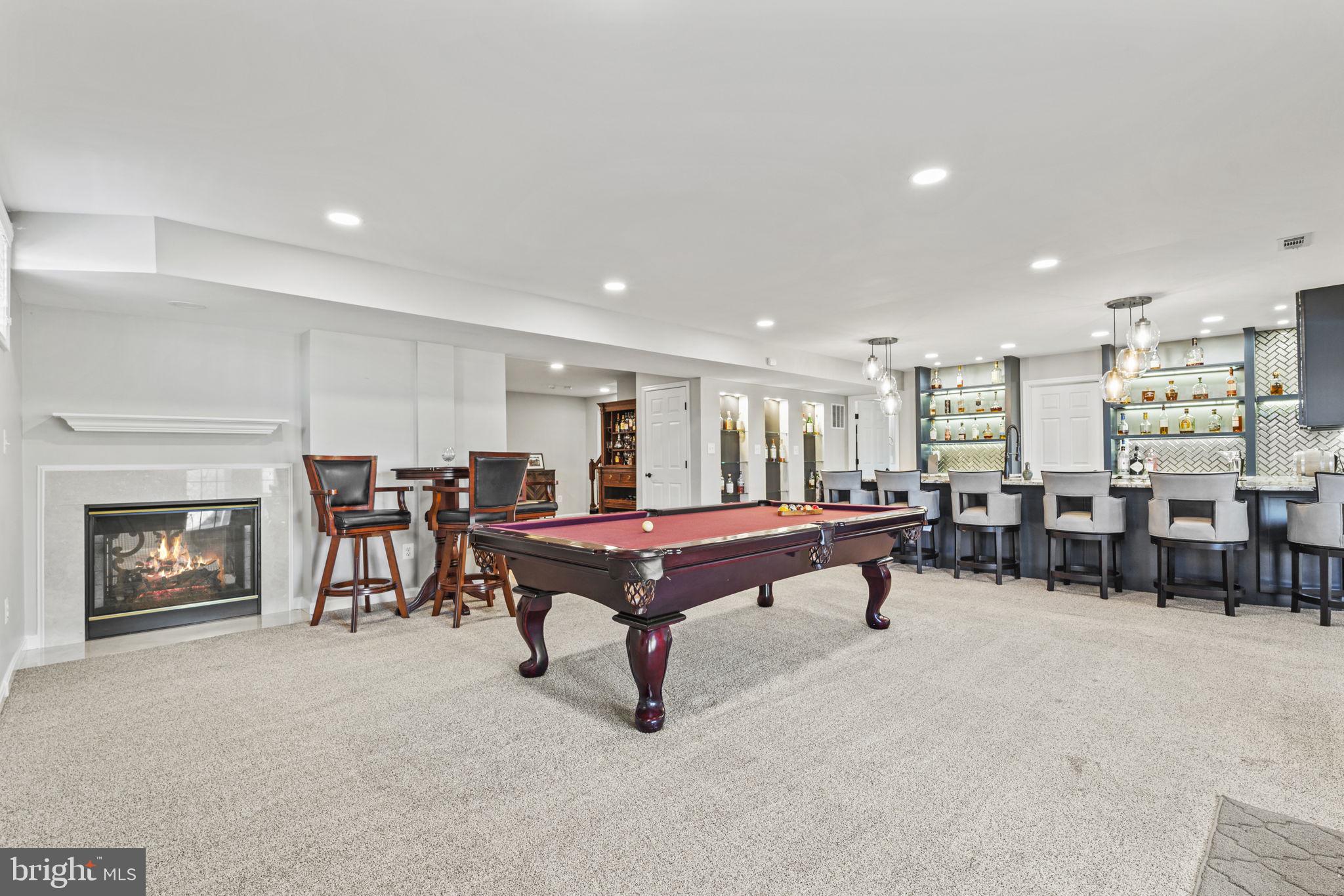 NORTHLAKE - Residential