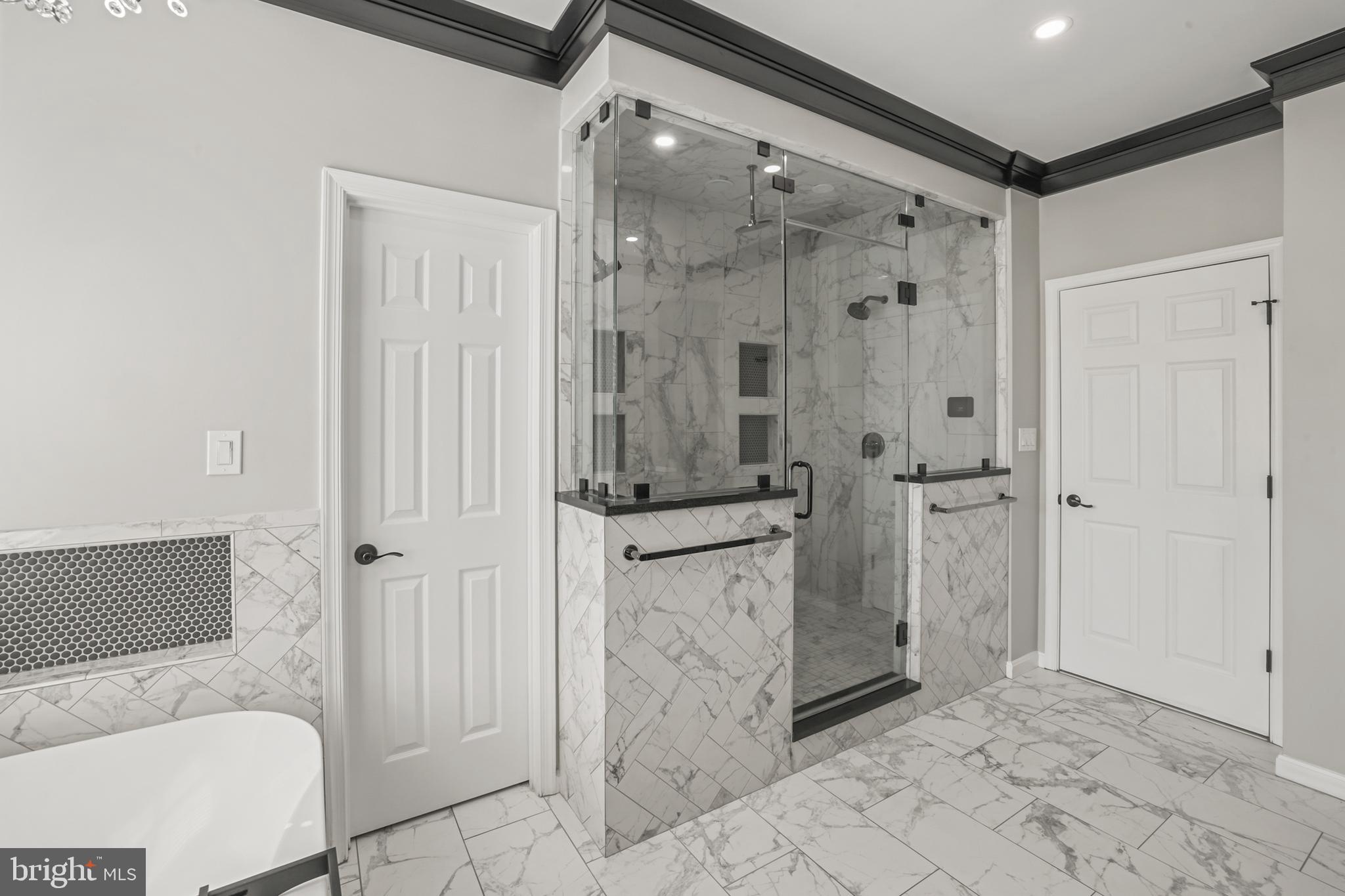 NORTHLAKE - Residential