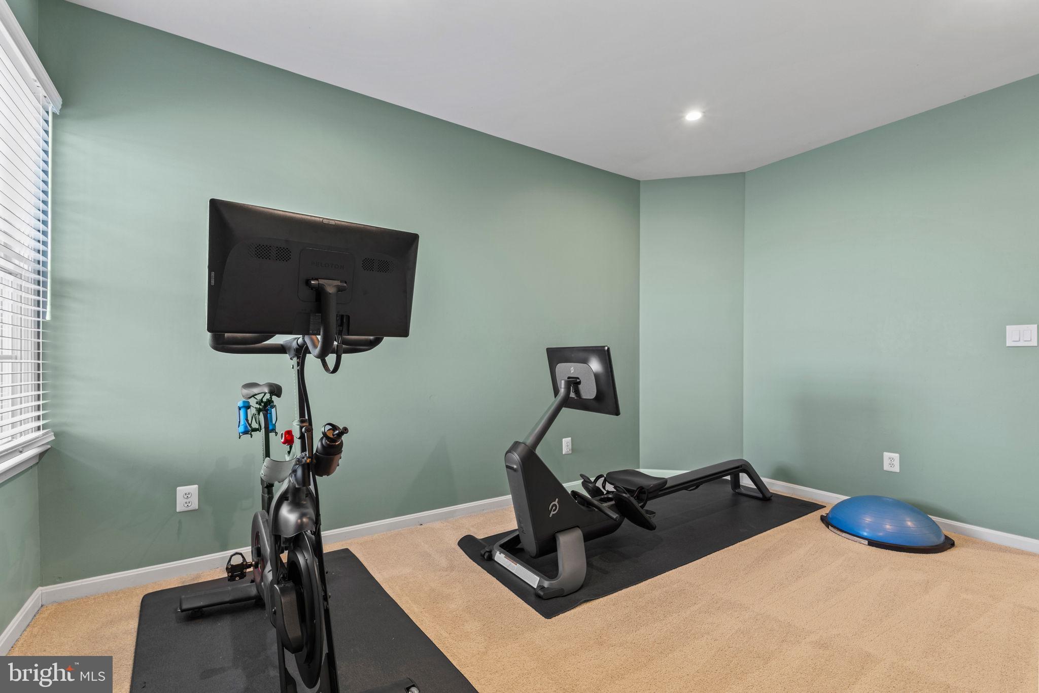 NORTHLAKE - Residential