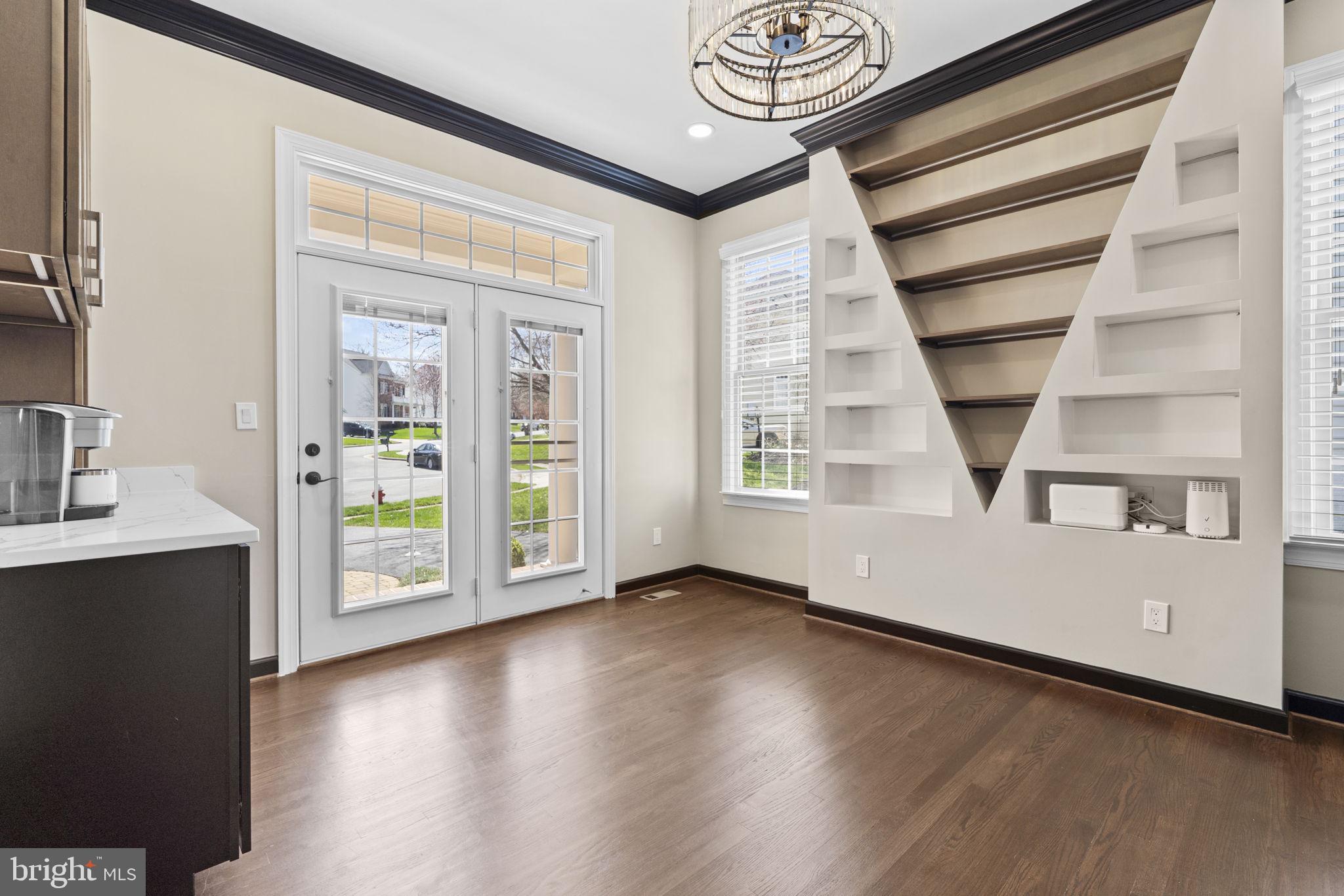 NORTHLAKE - Residential