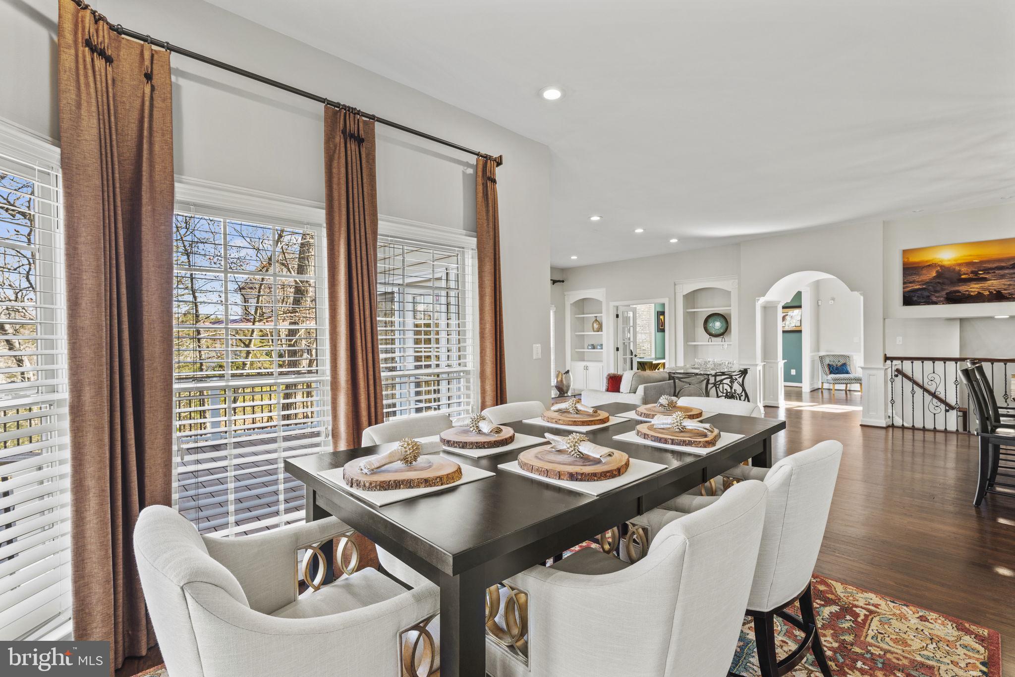 NORTHLAKE - Residential