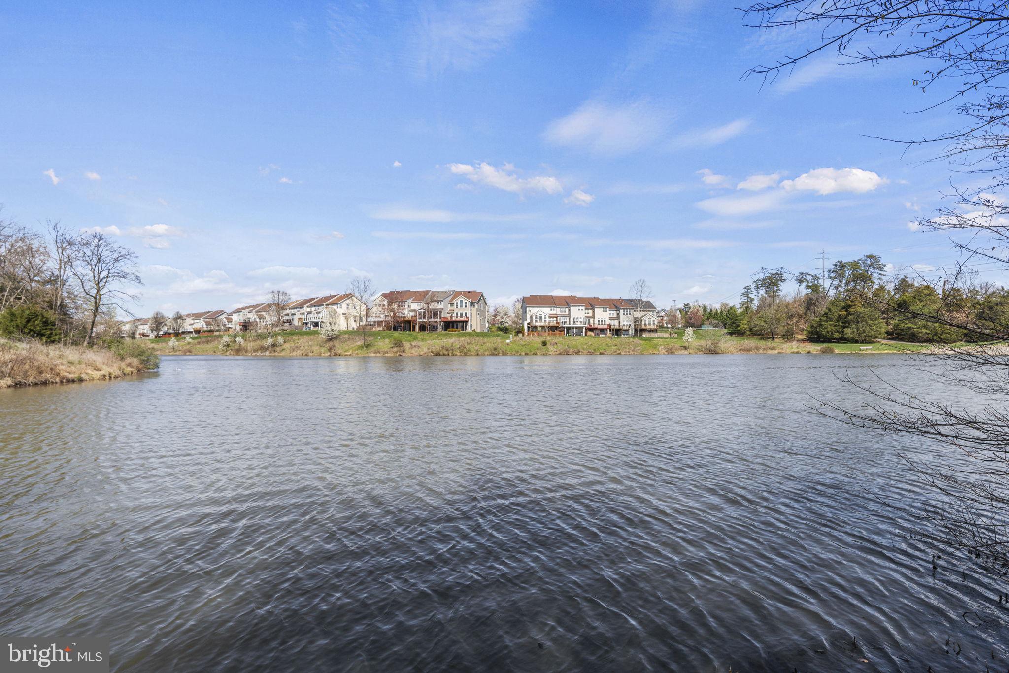 NORTHLAKE - Residential