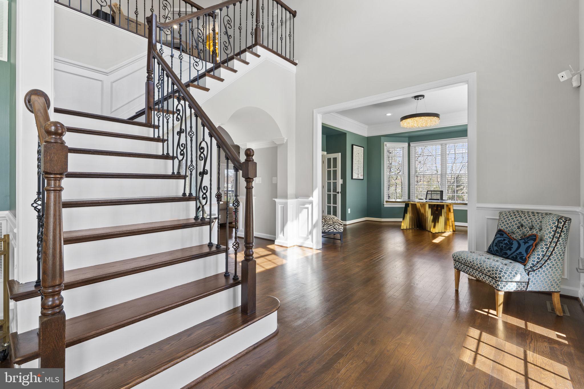 NORTHLAKE - Residential