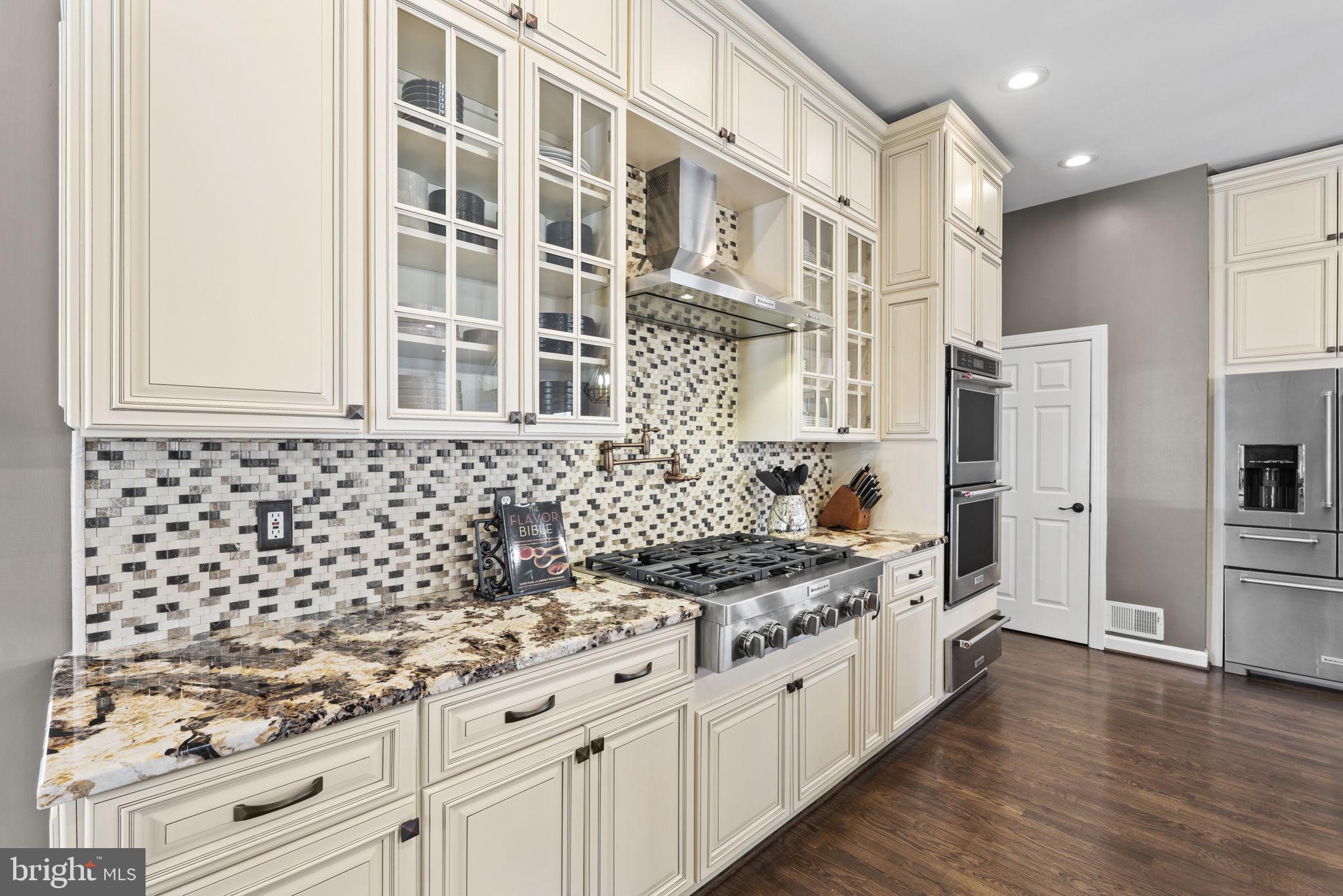 NORTHLAKE - Residential