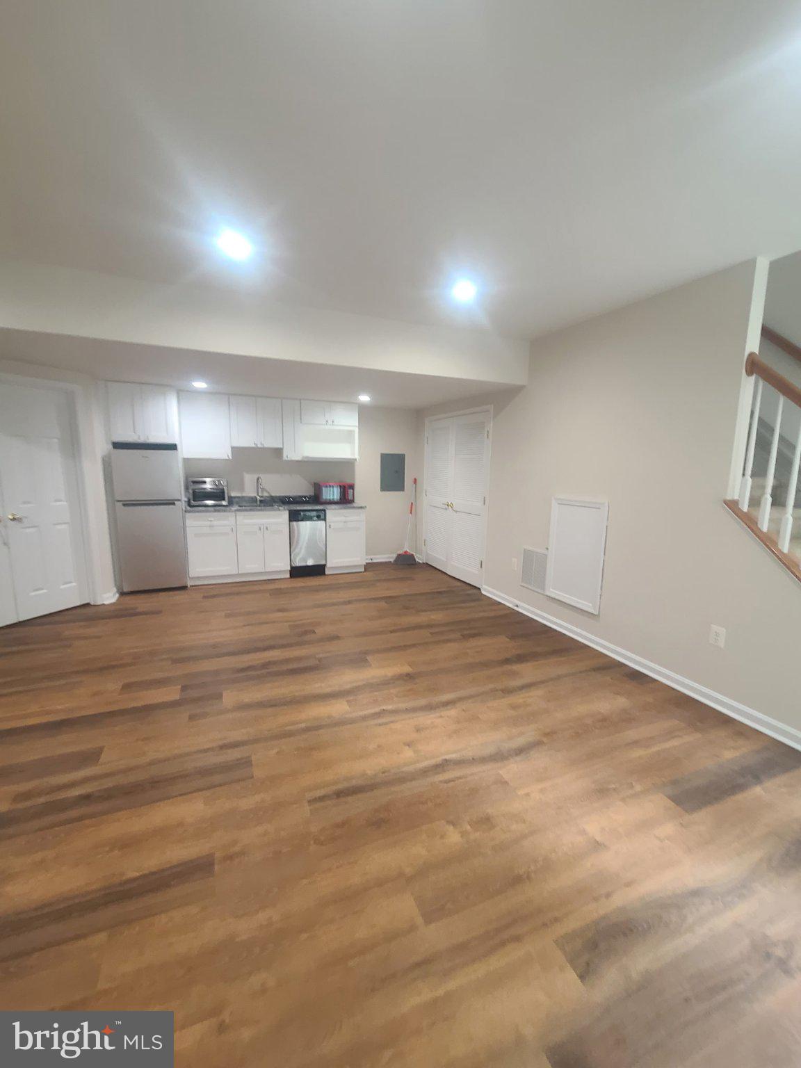 2692 CAST OFF LOOP BASEMENT