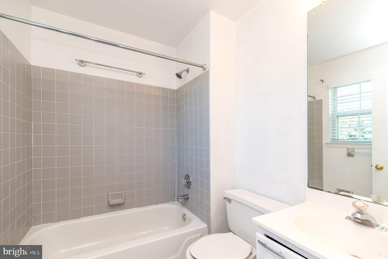 GWYNEDD POINTE - Residential