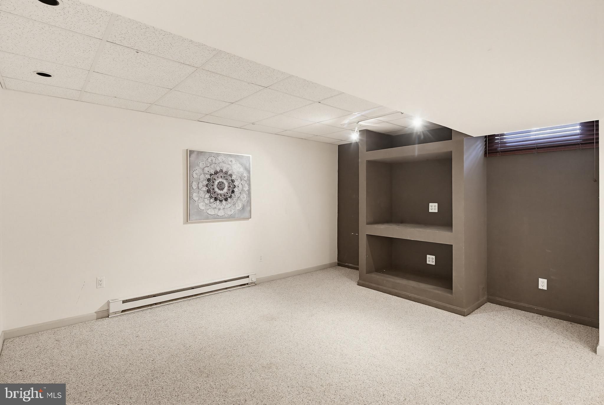 LINWOOD - Residential