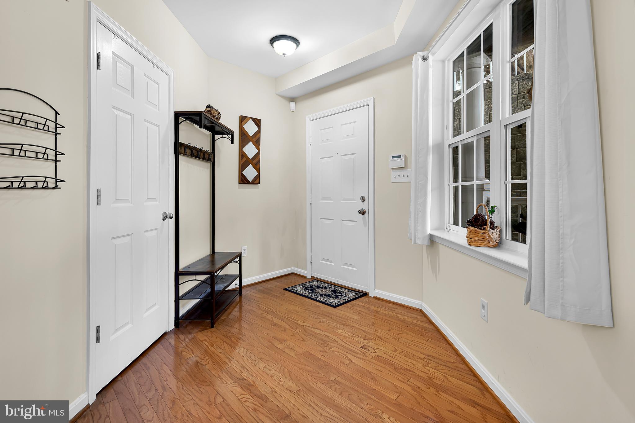 HOLLINGTON AT THE POINTE - Residential