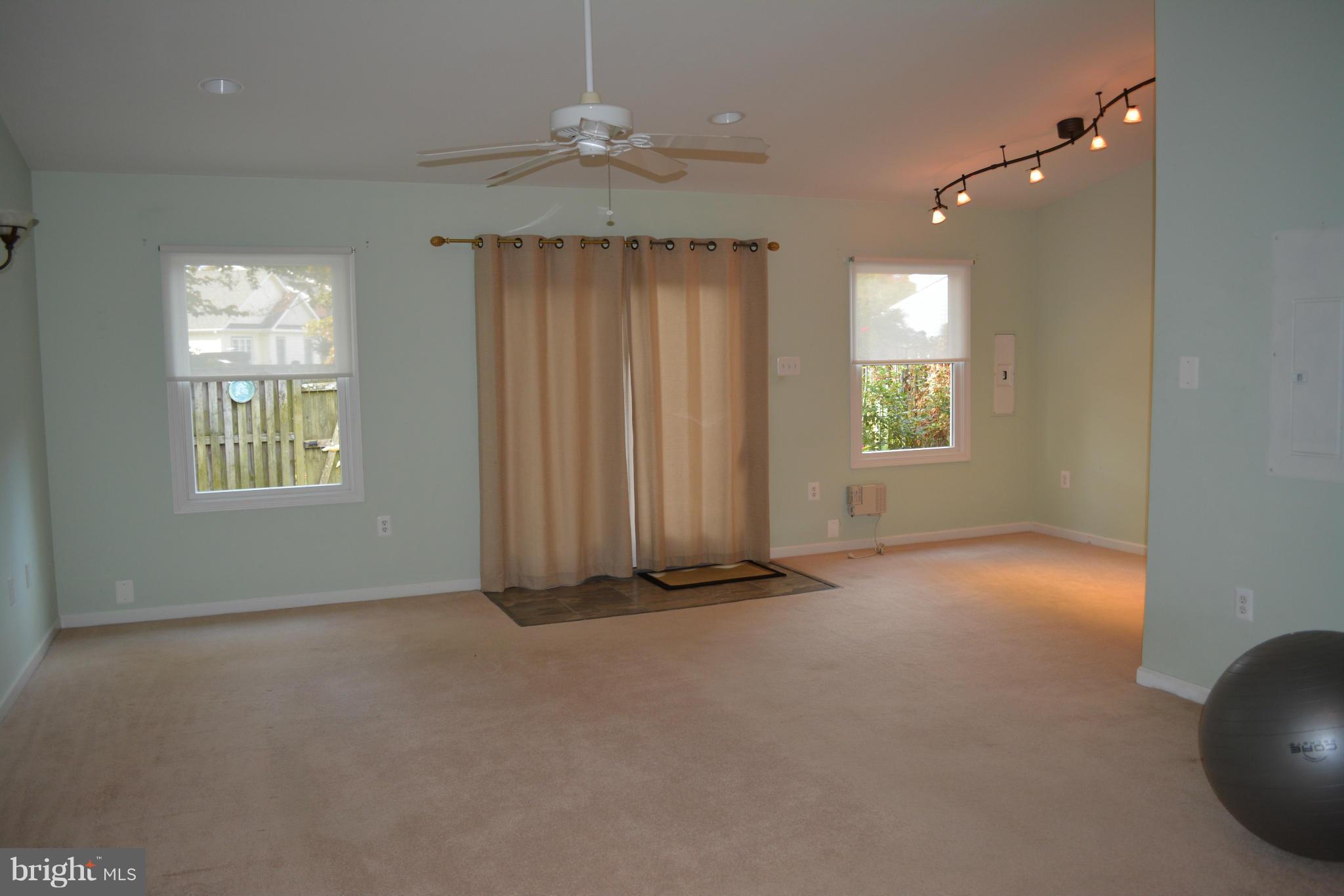 HICKORY RIDGE LA PLATA - Residential Lease