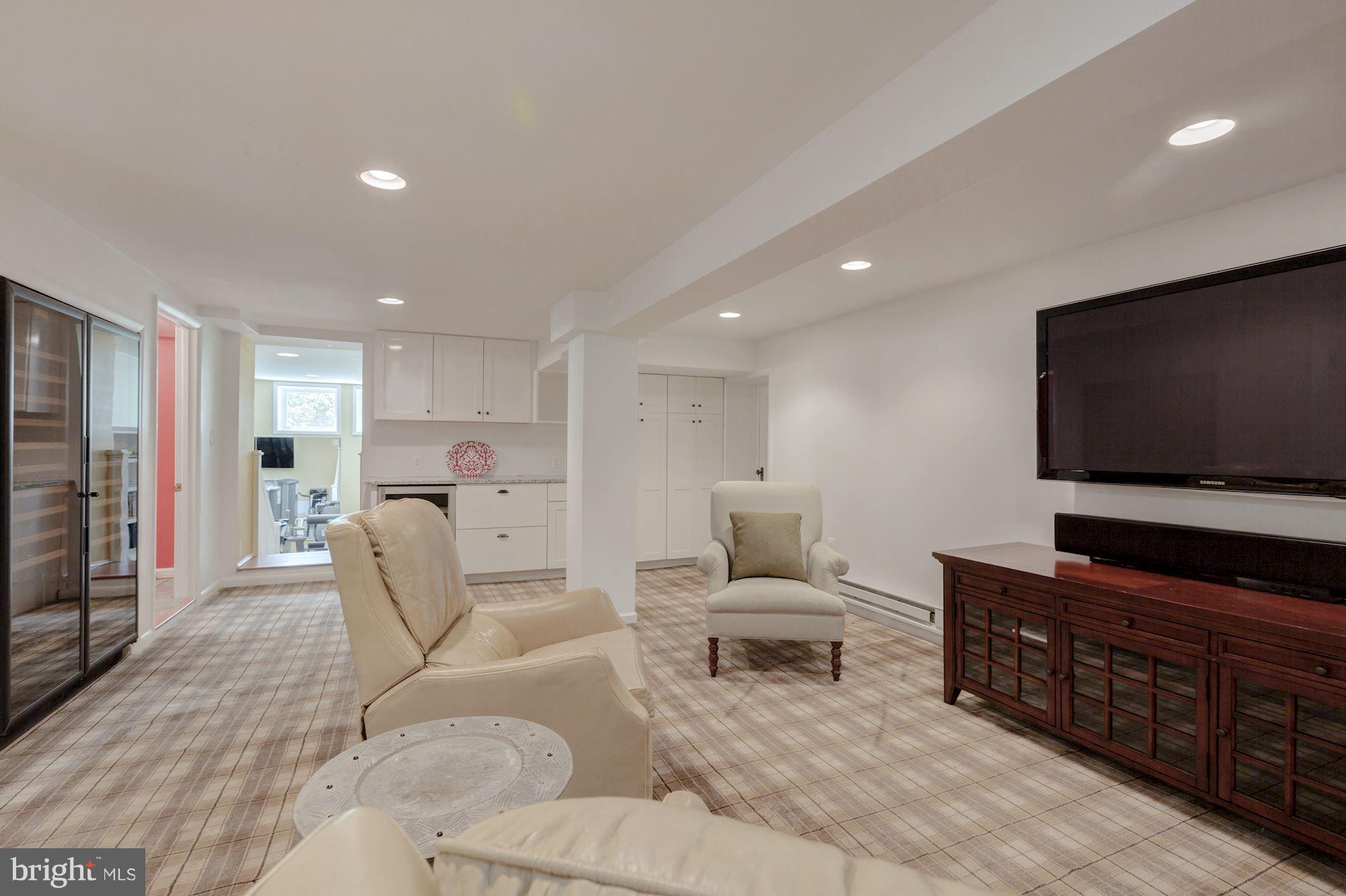 NORTH ARLINGTON - Residential