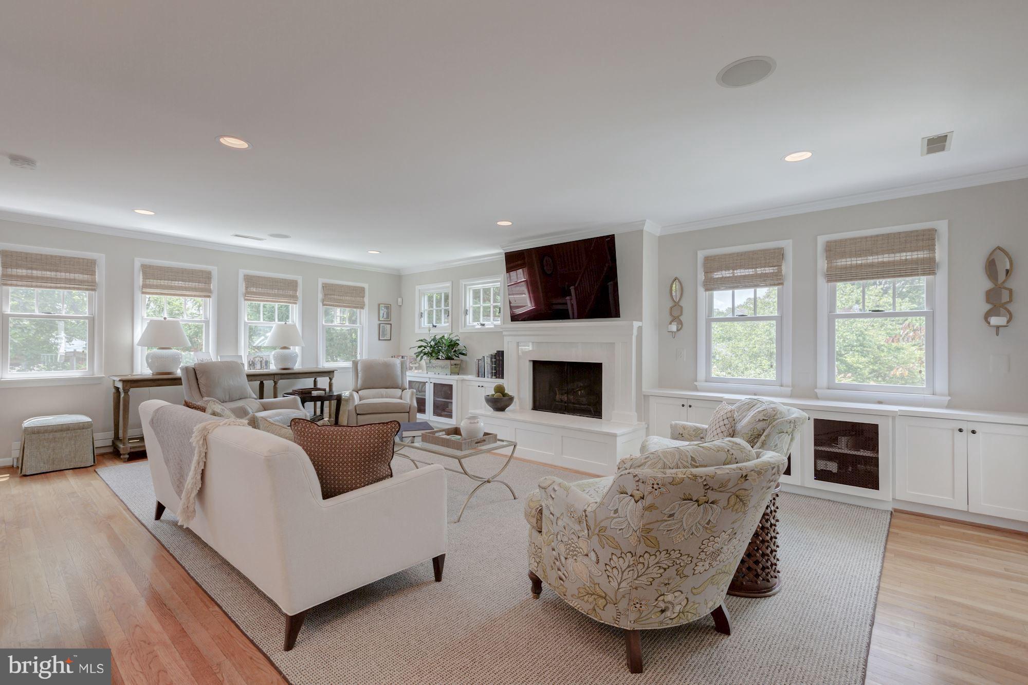 NORTH ARLINGTON - Residential