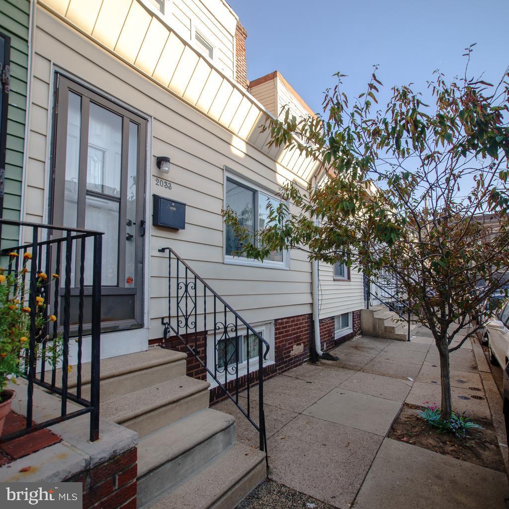 WEST PASSYUNK - Residential