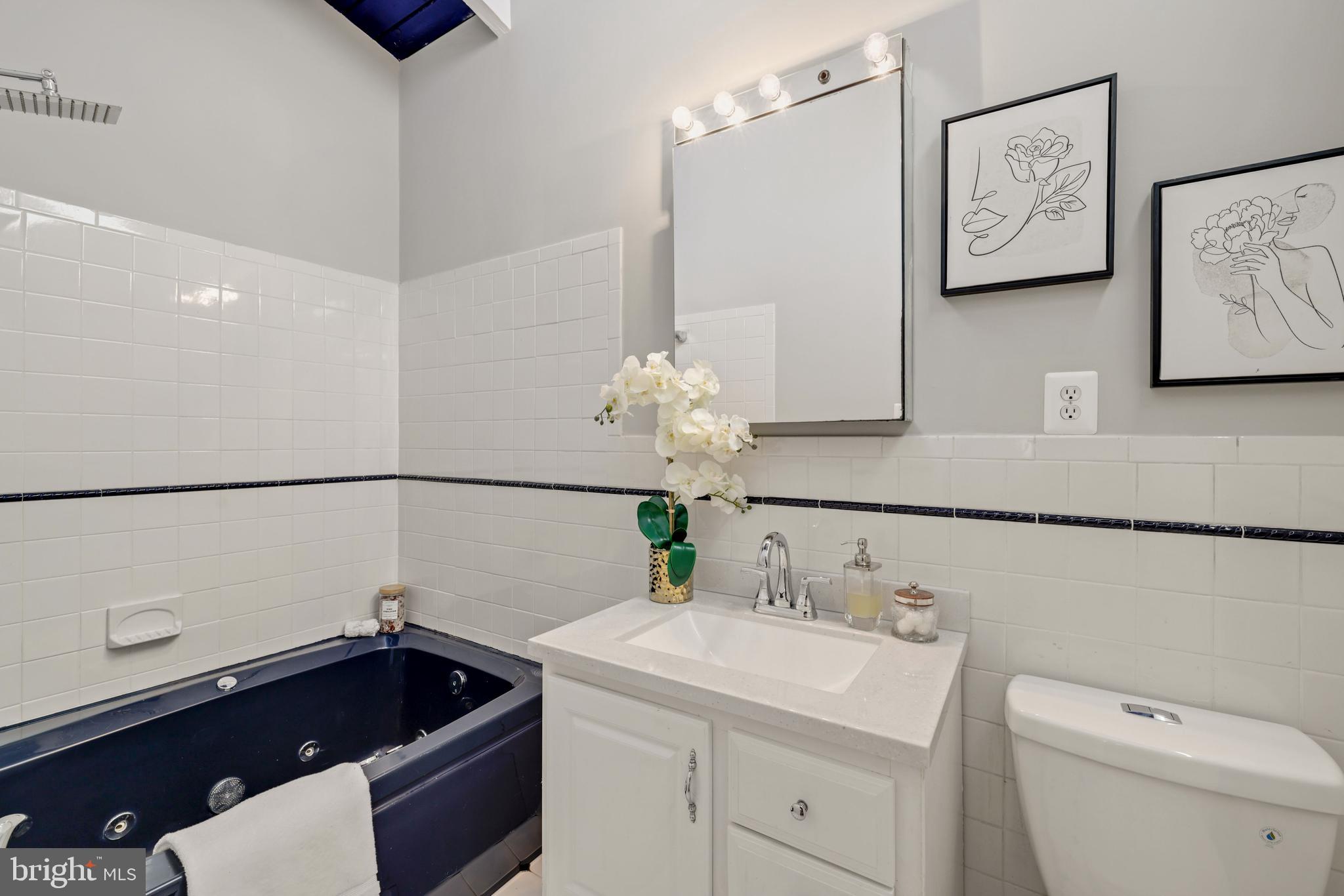 WHEATON CREST - Residential