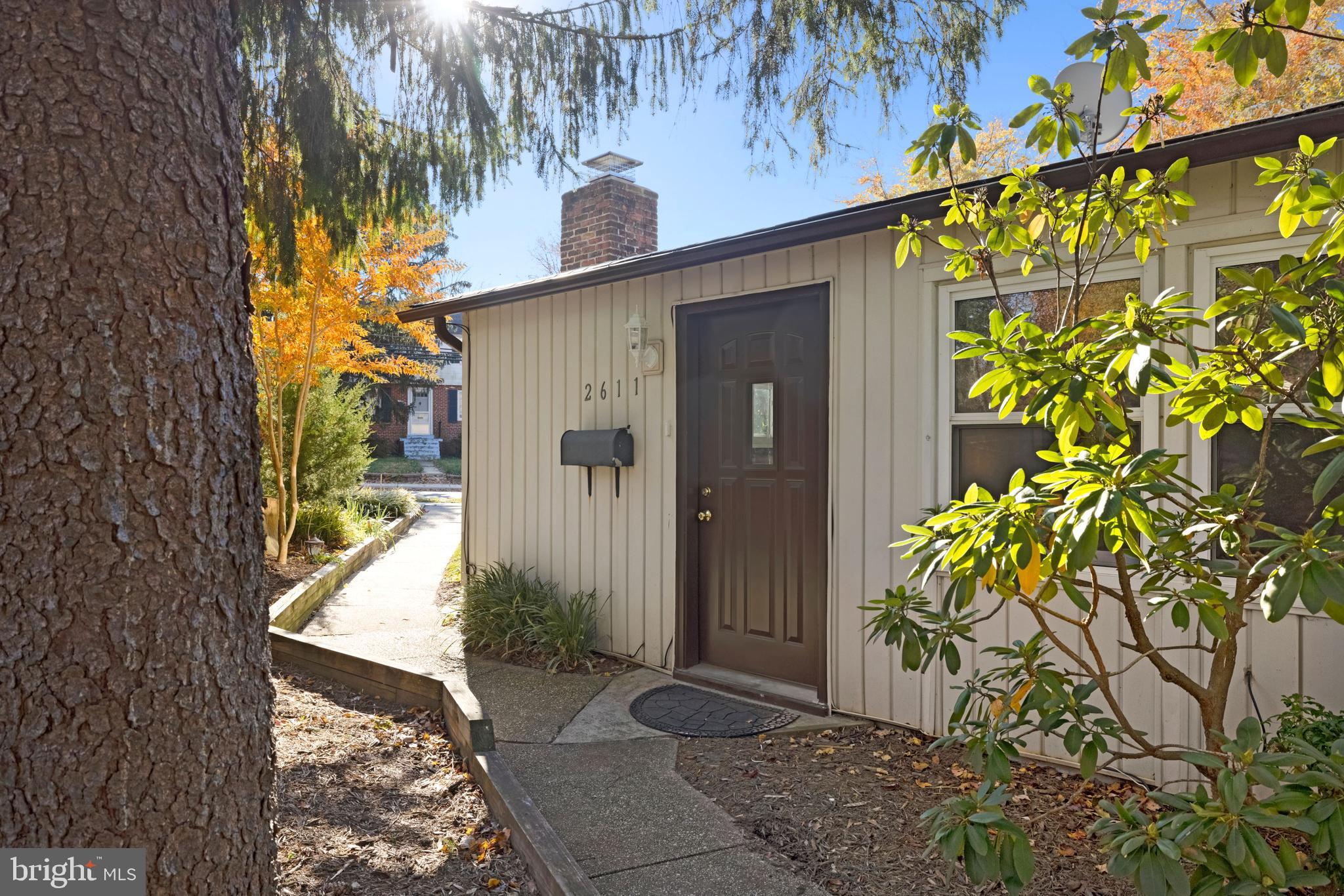 WHEATON CREST - Residential