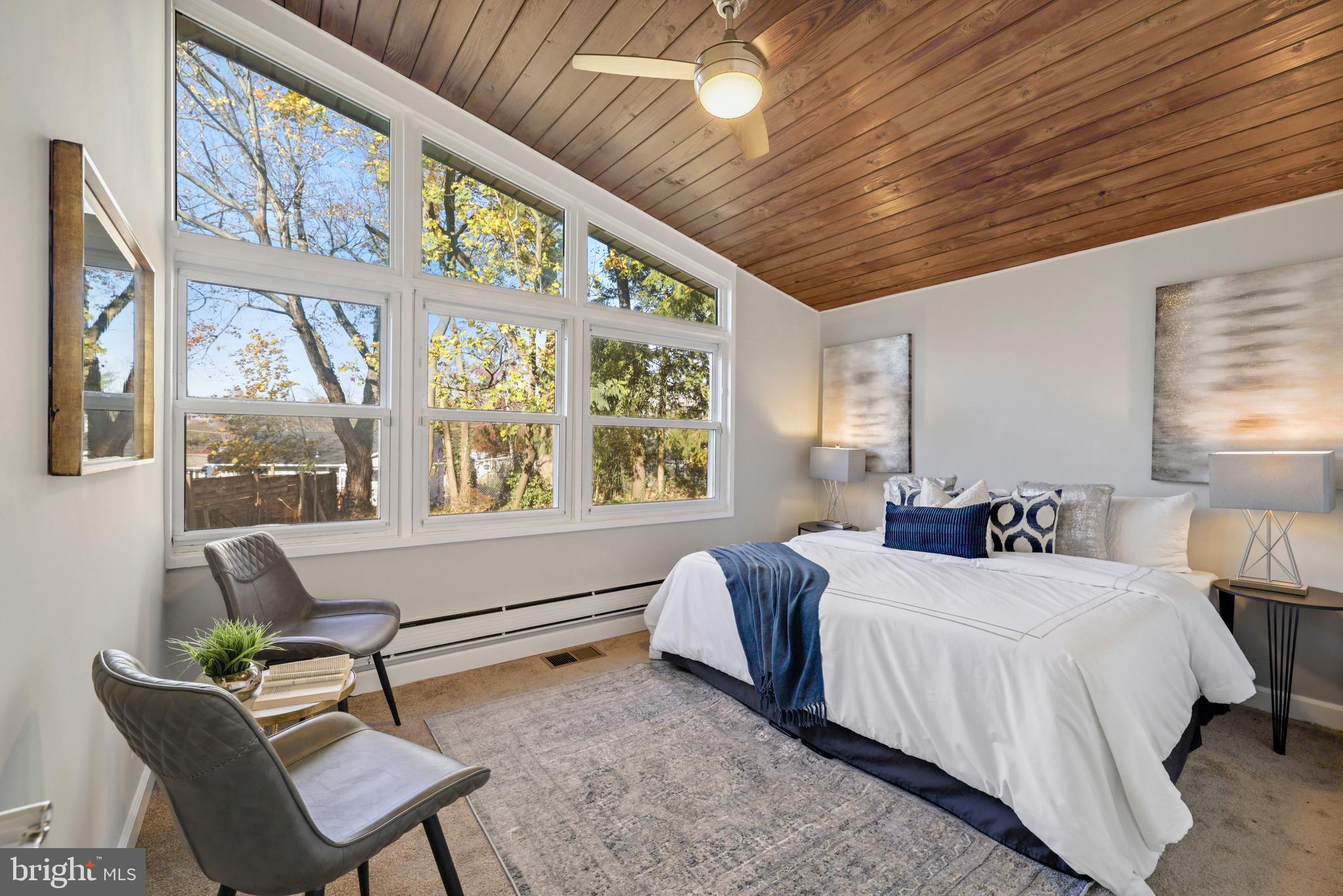 WHEATON CREST - Residential