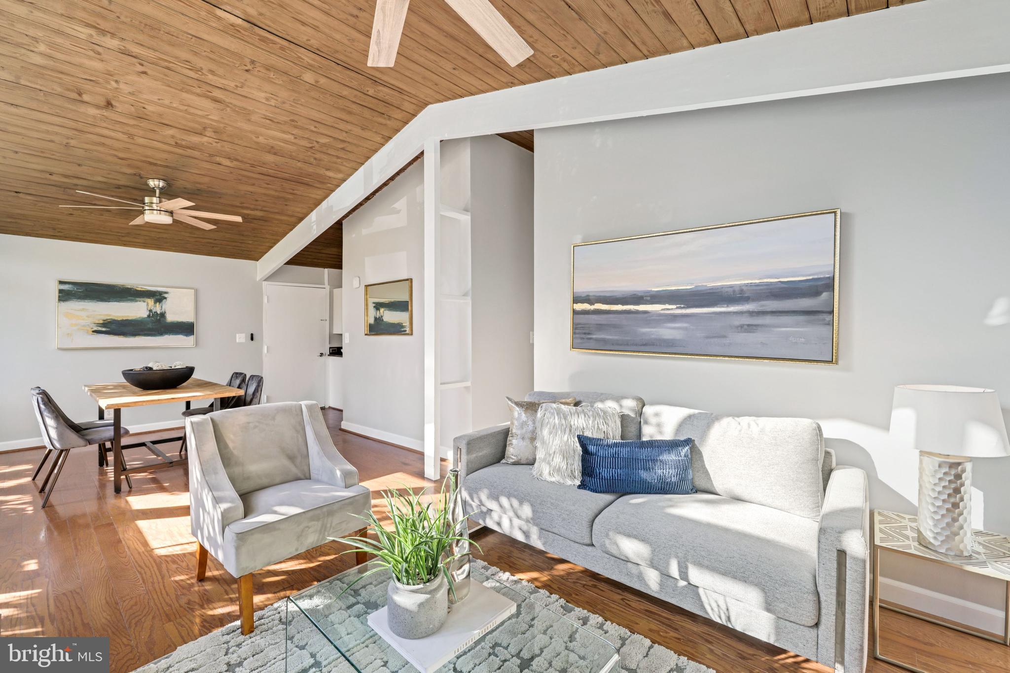 WHEATON CREST - Residential