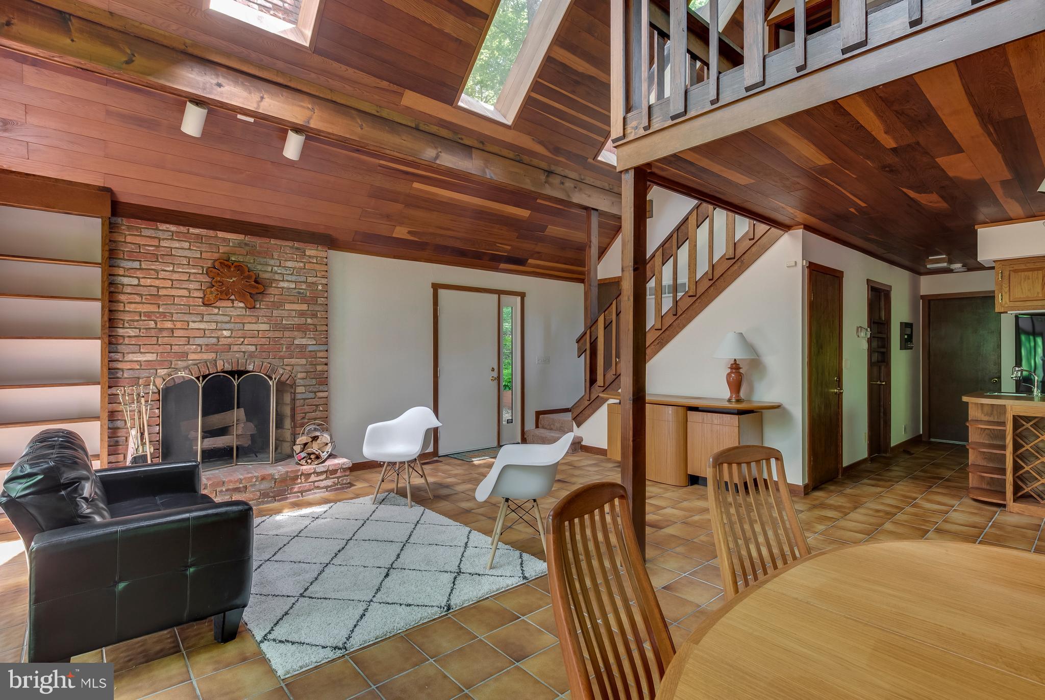 HARBOR OAKS - Residential