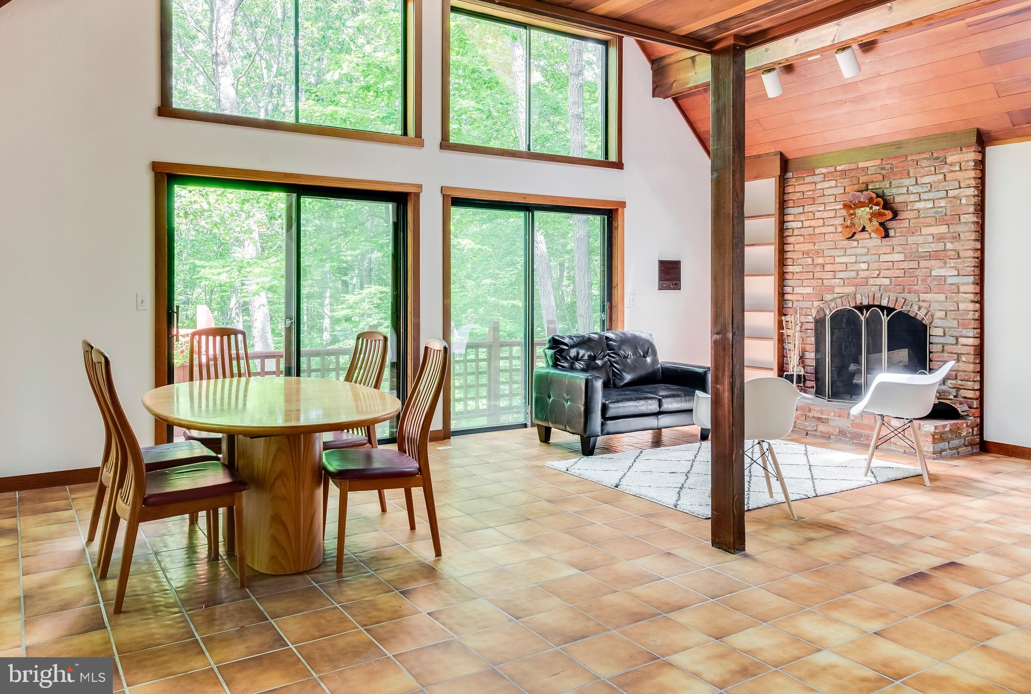 HARBOR OAKS - Residential