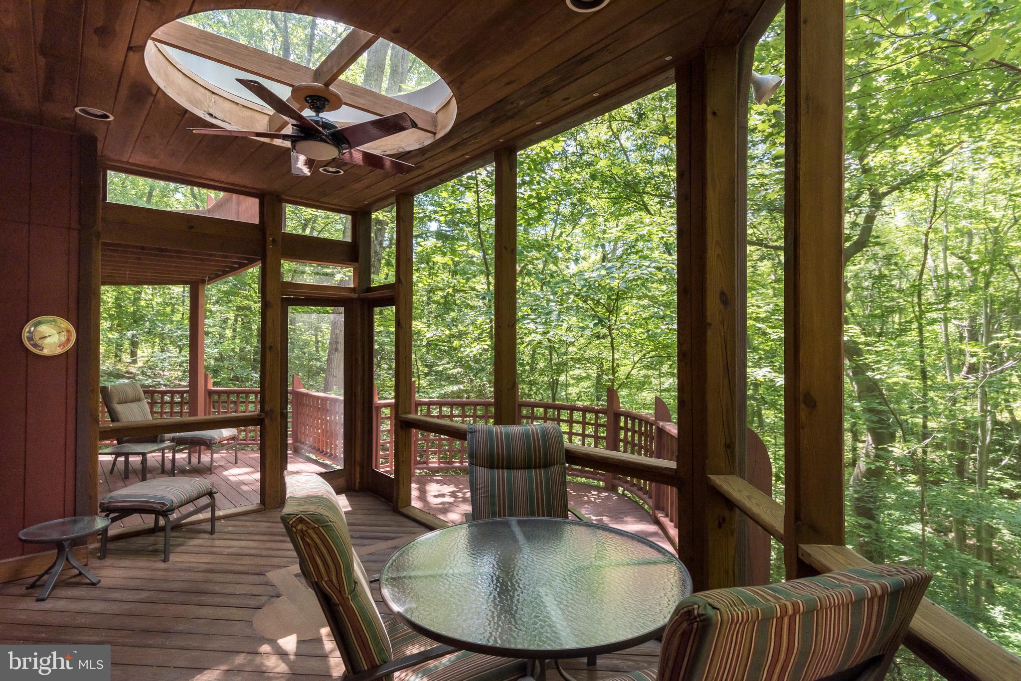 HARBOR OAKS - Residential