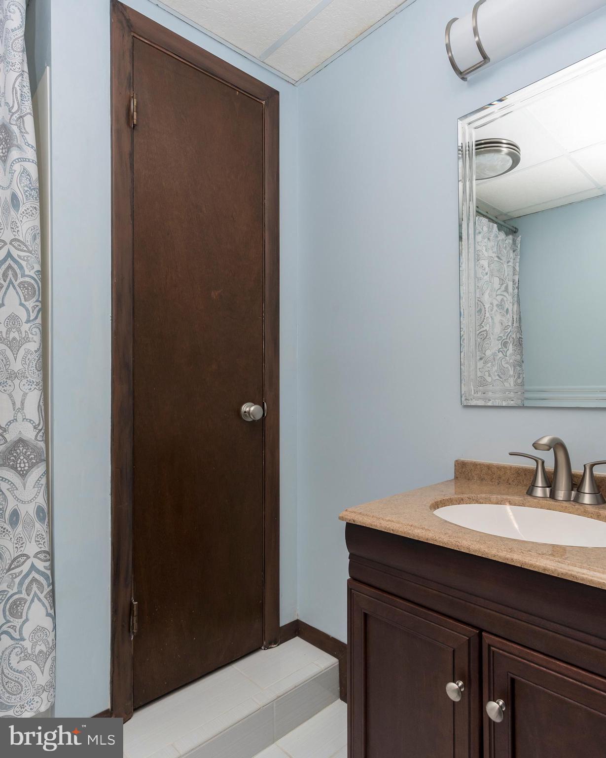 HARBOR OAKS - Residential