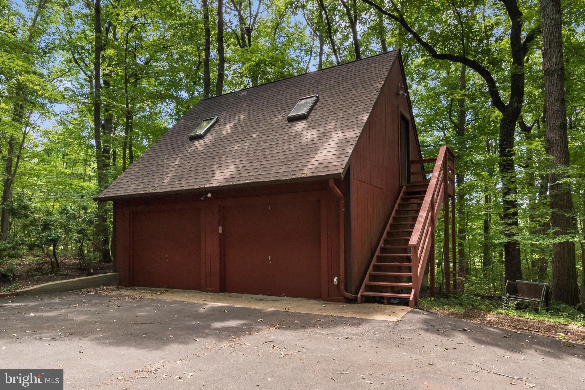 HARBOR OAKS - Residential