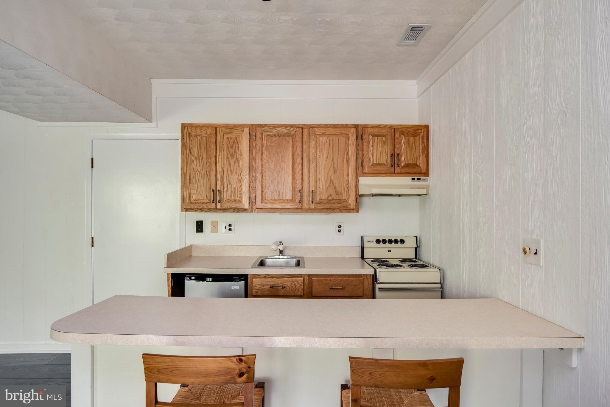 HARBOR OAKS - Residential