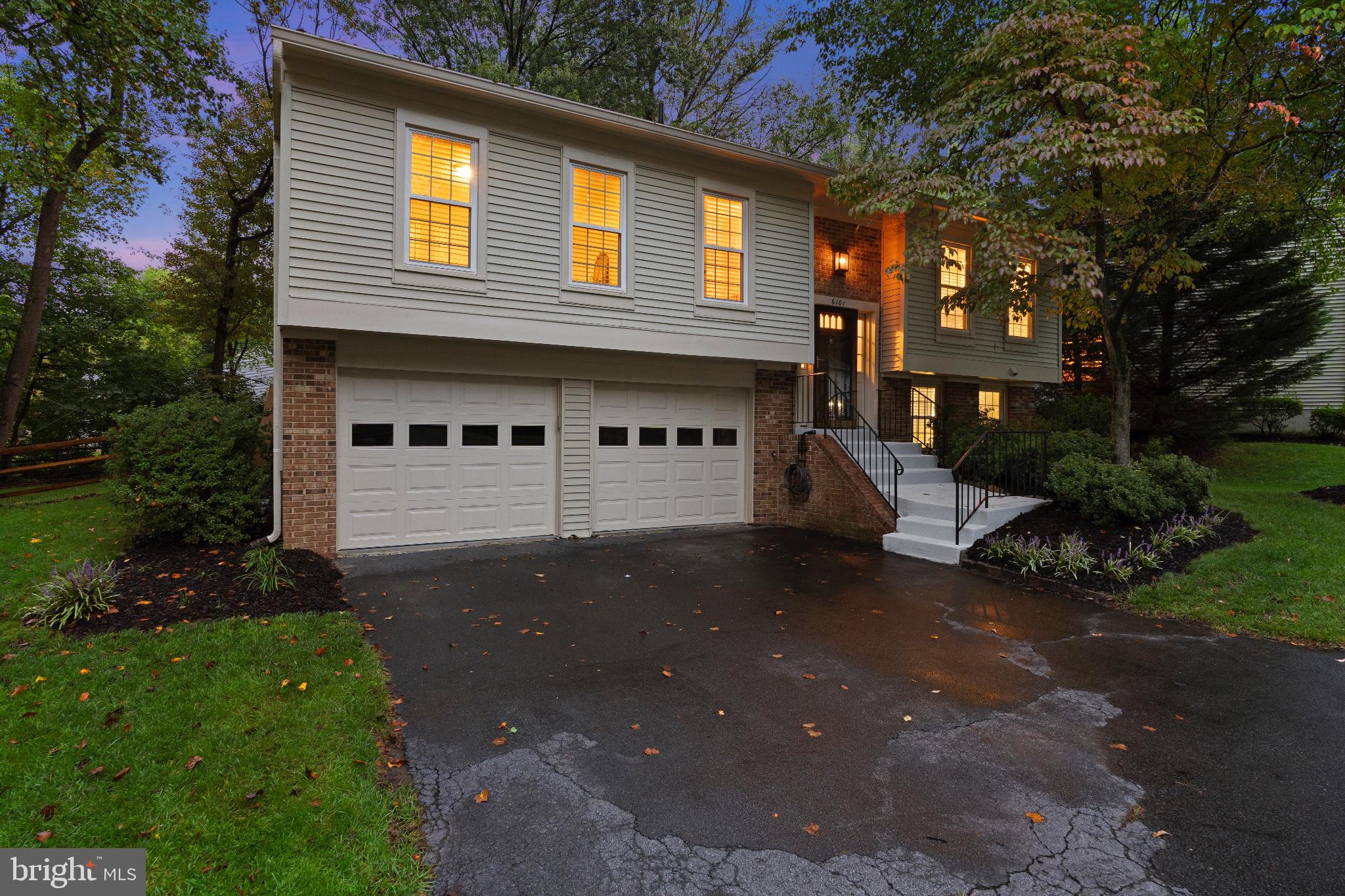 6101 DORY LANDING COURT