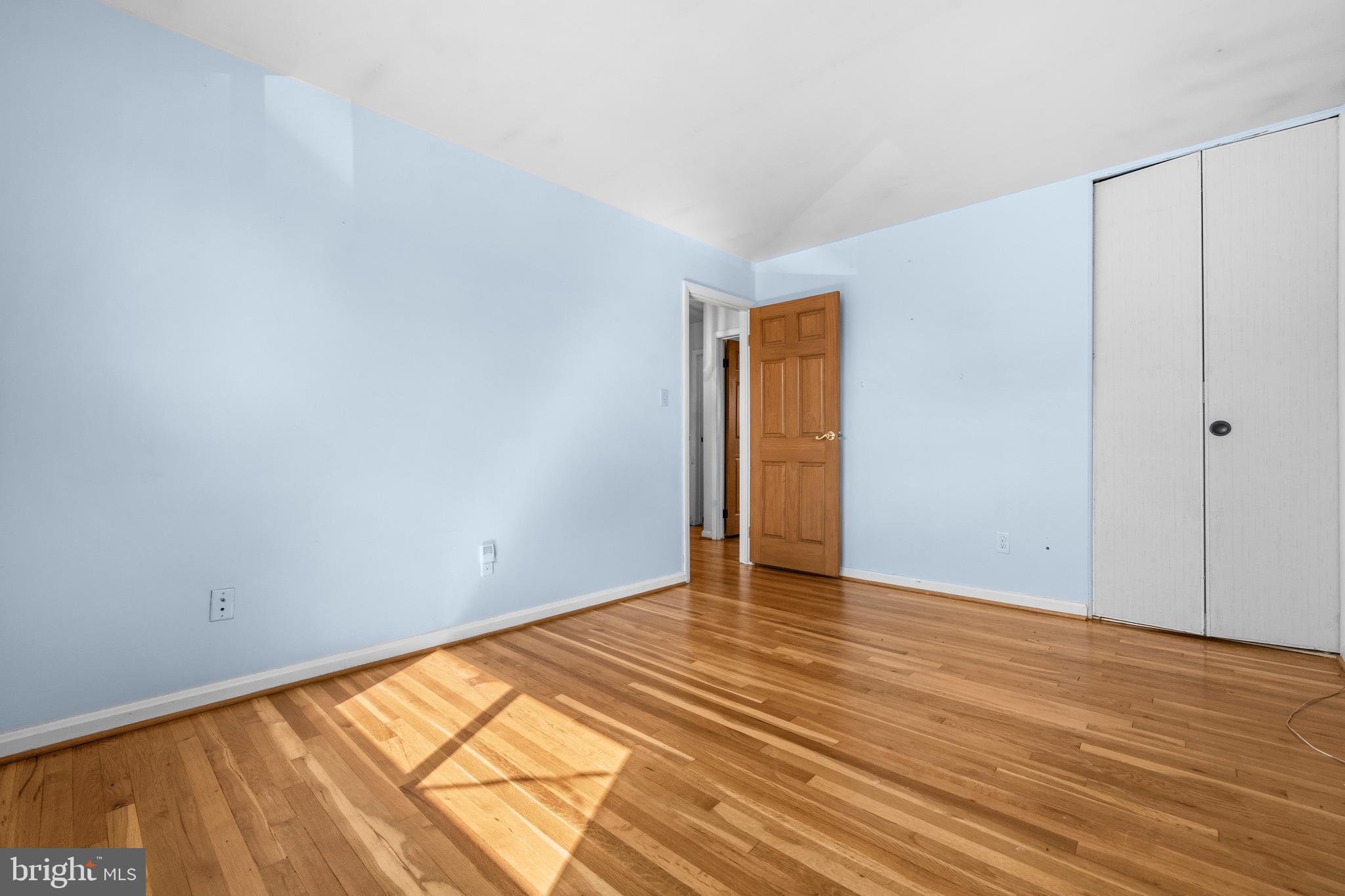 ANNANDALE TERRACE - Residential