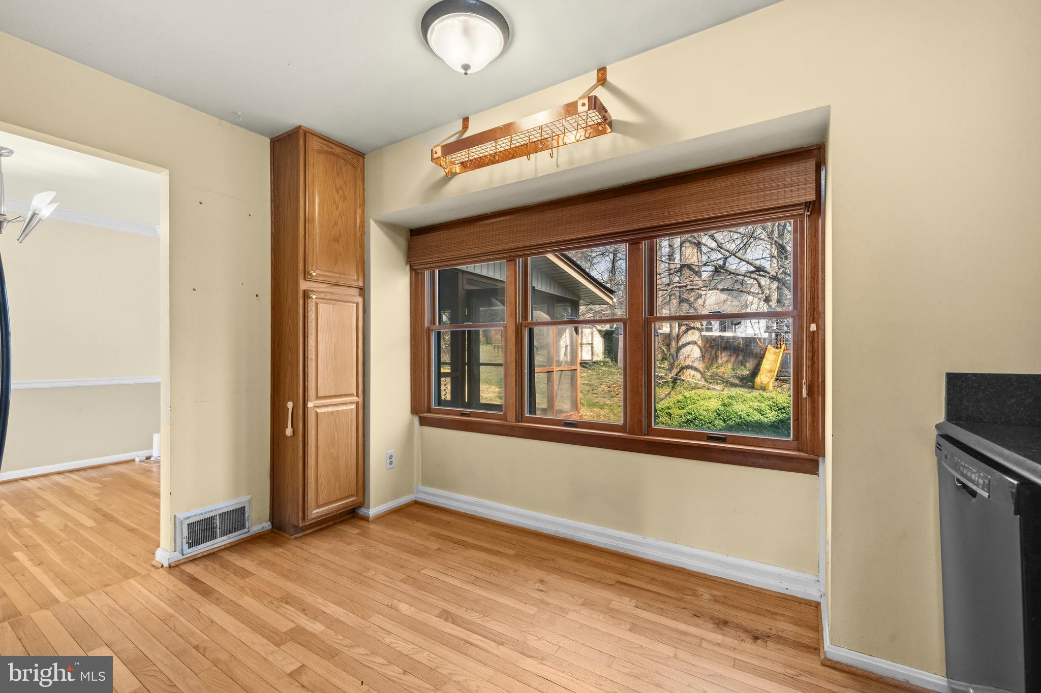 ANNANDALE TERRACE - Residential