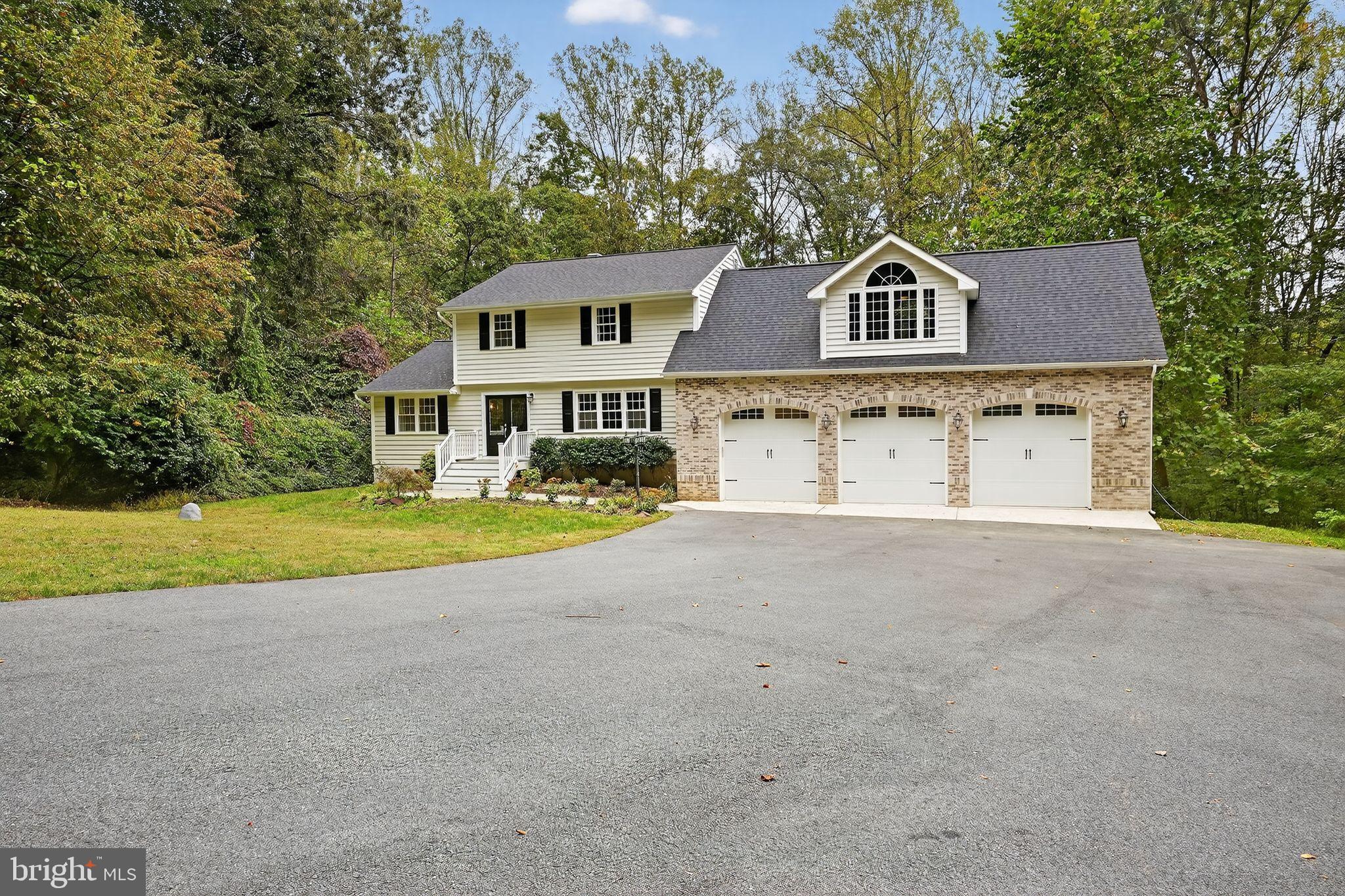 2196 HALLMARK COURT