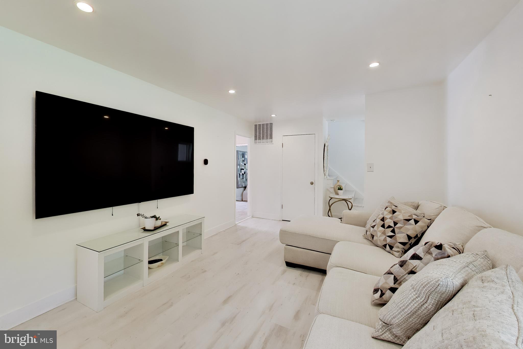 KINGS PARK - Residential