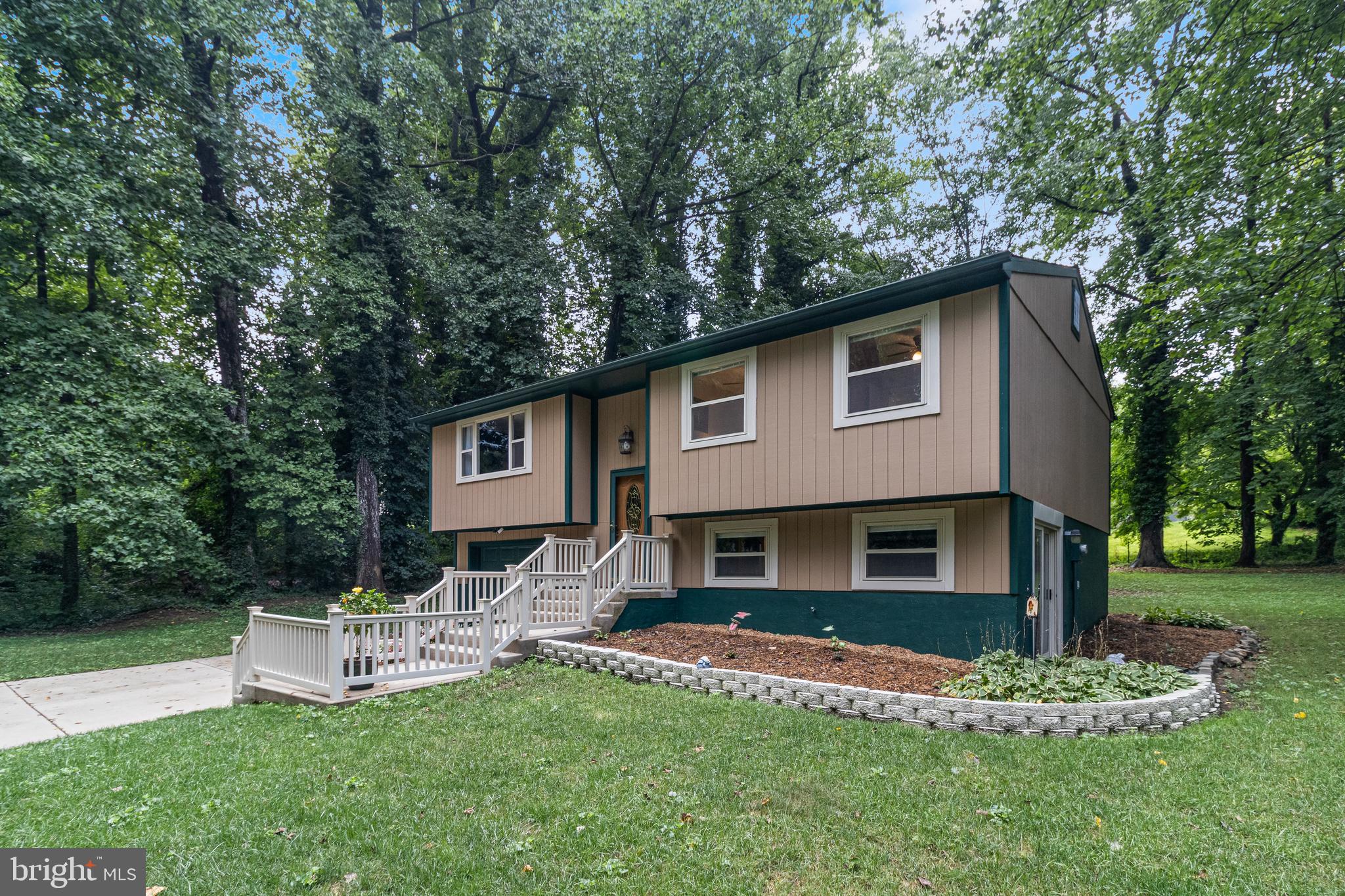 4307 RIDGEWAY TERRACE