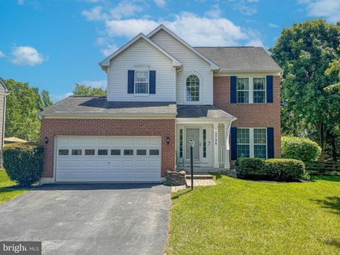 Photo of 1724 Algonquin Road, FREDERICK, MD 21701 (MLS # MDFR2081096)