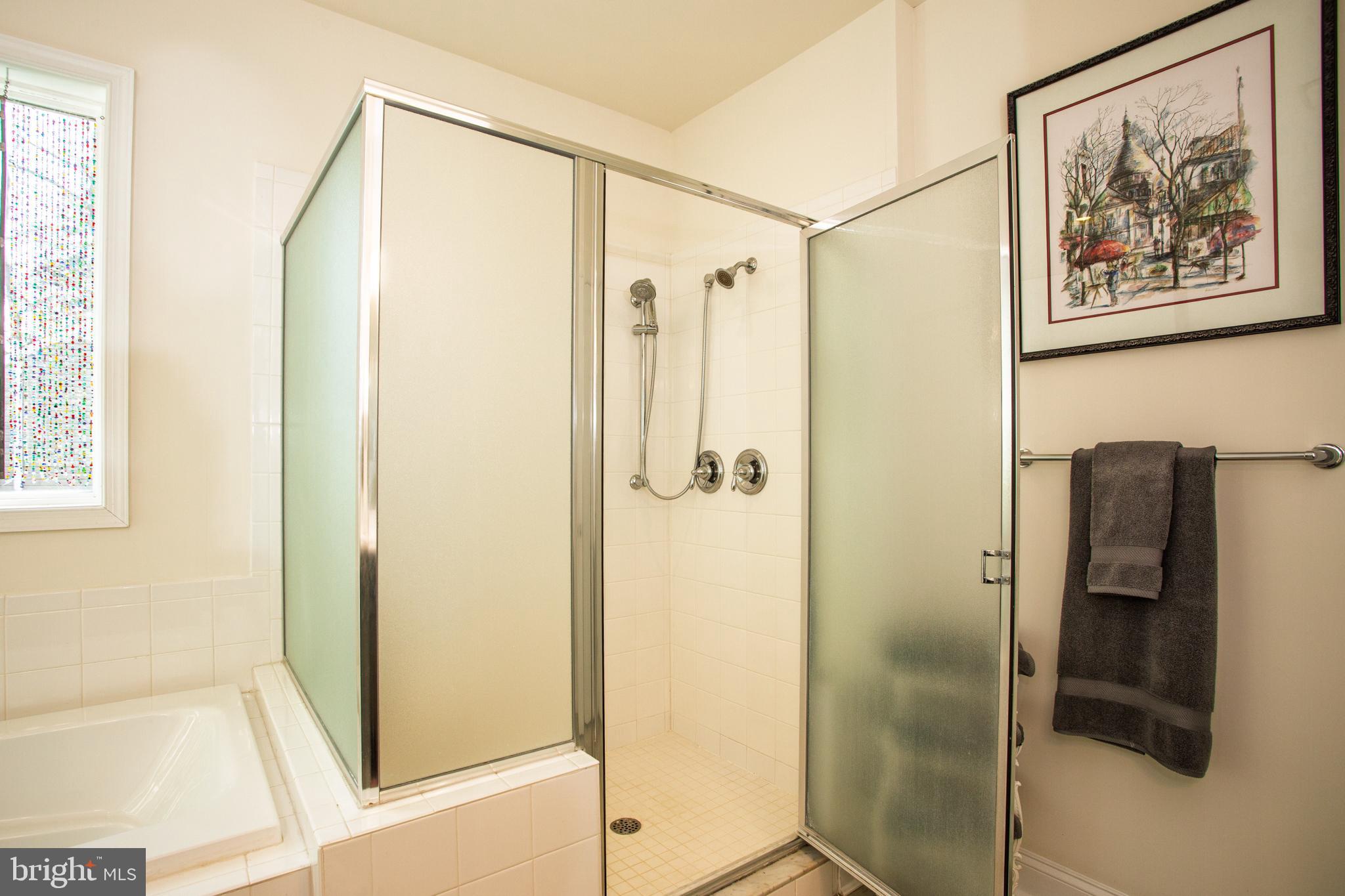 WAGAMONS WEST SHORES - Residential