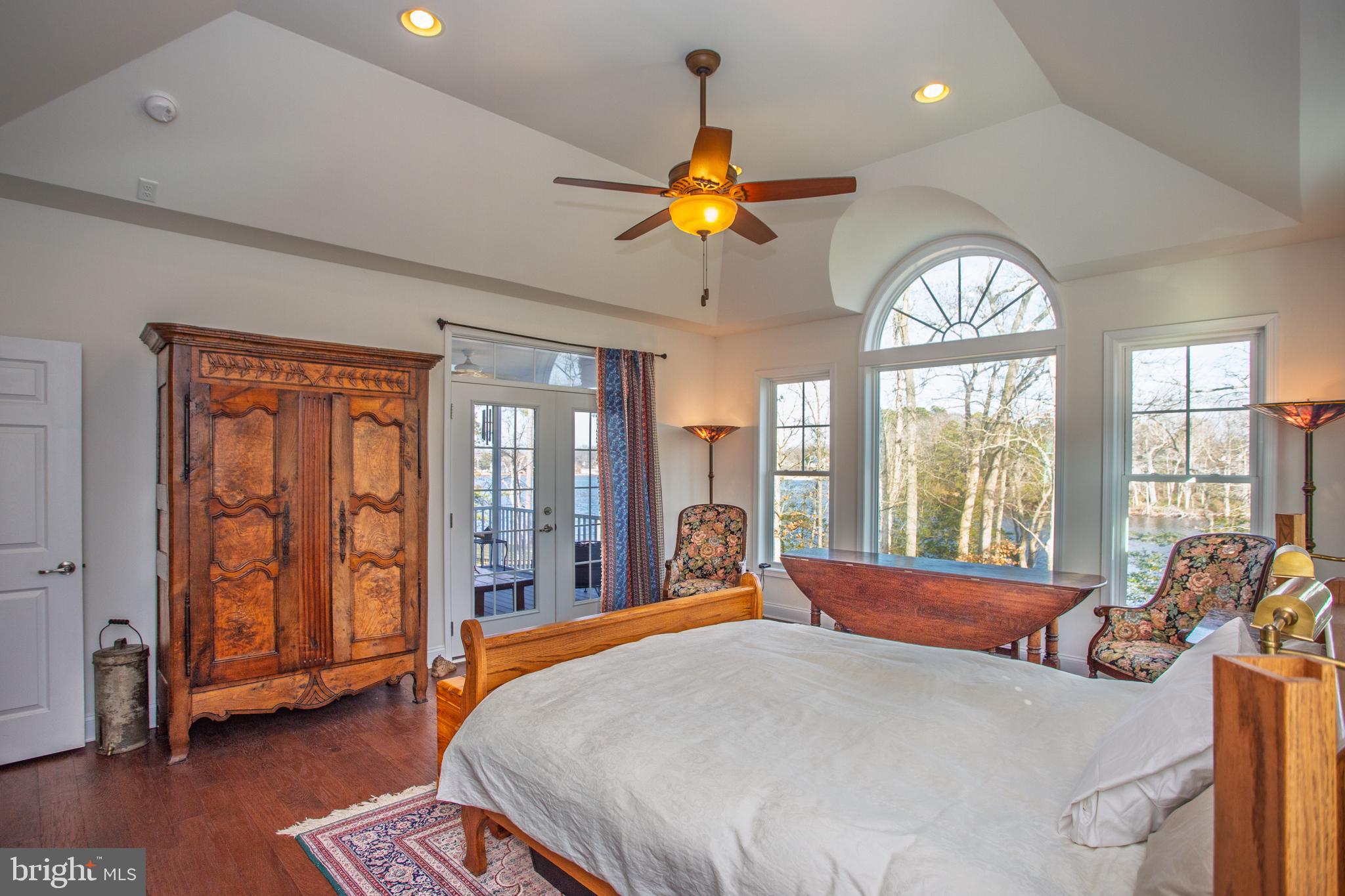 WAGAMONS WEST SHORES - Residential