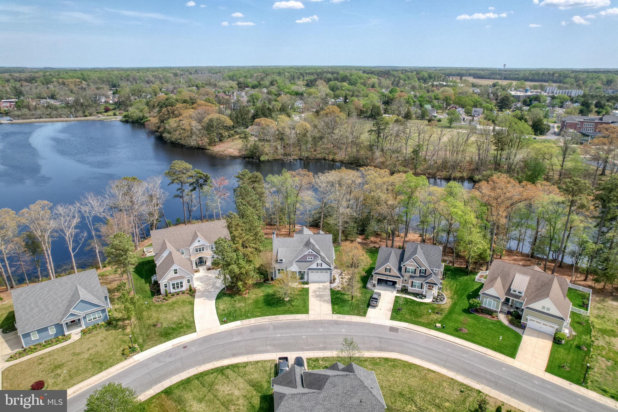 WAGAMONS WEST SHORES - Residential