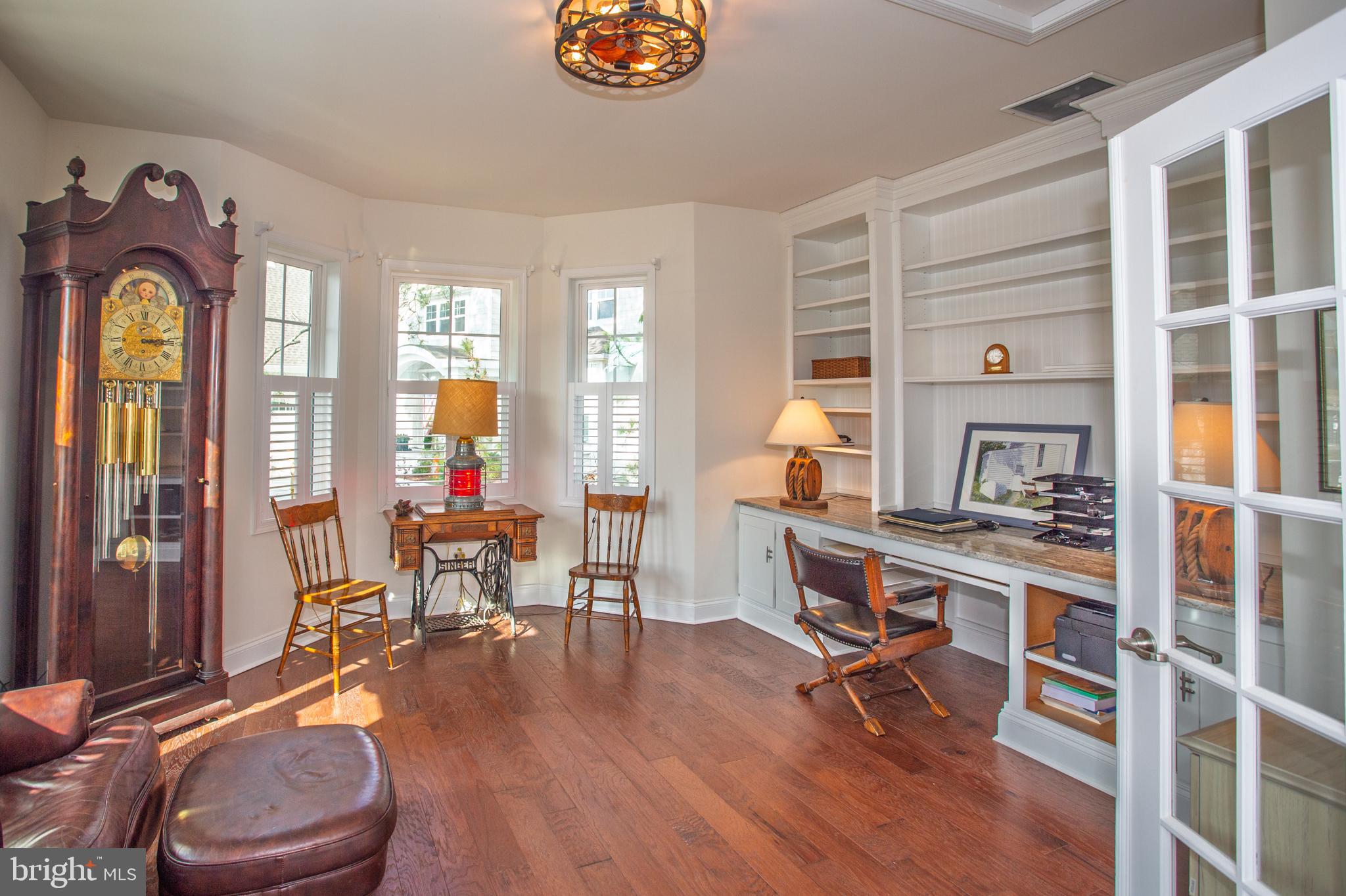 WAGAMONS WEST SHORES - Residential